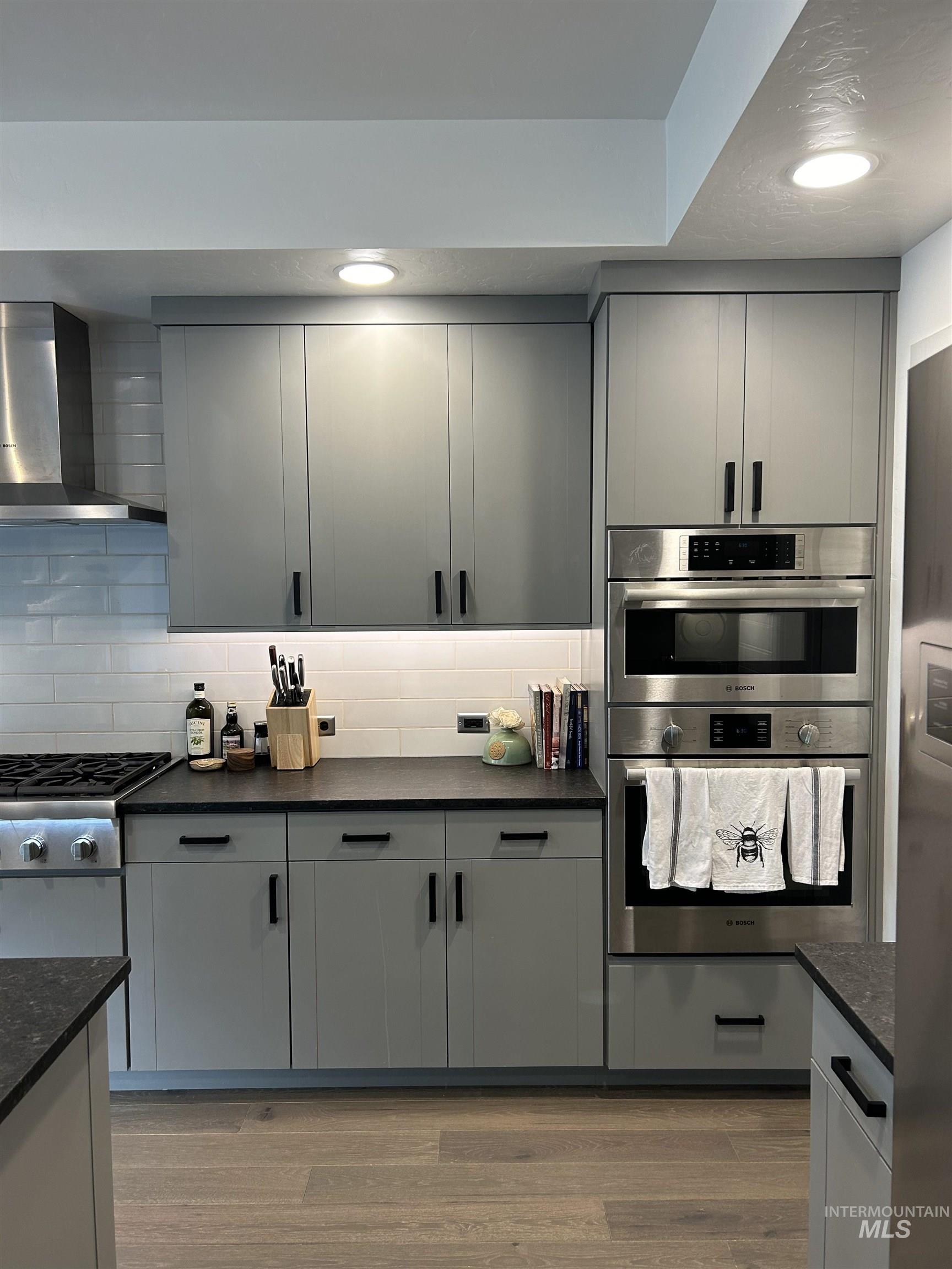 4210 E Parkcenter Boulevard, Boise, Idaho 83716, 3 Bedrooms, 3.5 Bathrooms, Residential For Sale, Price $697,900,MLS 98966688