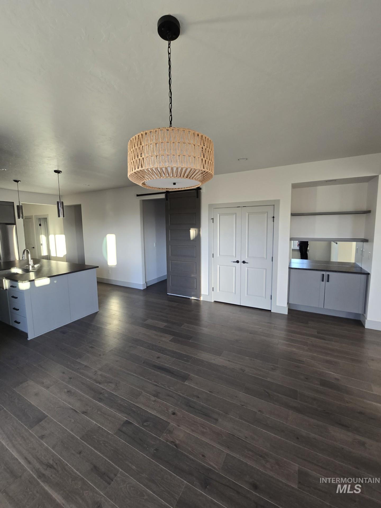 4210 E Parkcenter Boulevard, Boise, Idaho 83716, 3 Bedrooms, 3.5 Bathrooms, Residential For Sale, Price $697,900,MLS 98966688