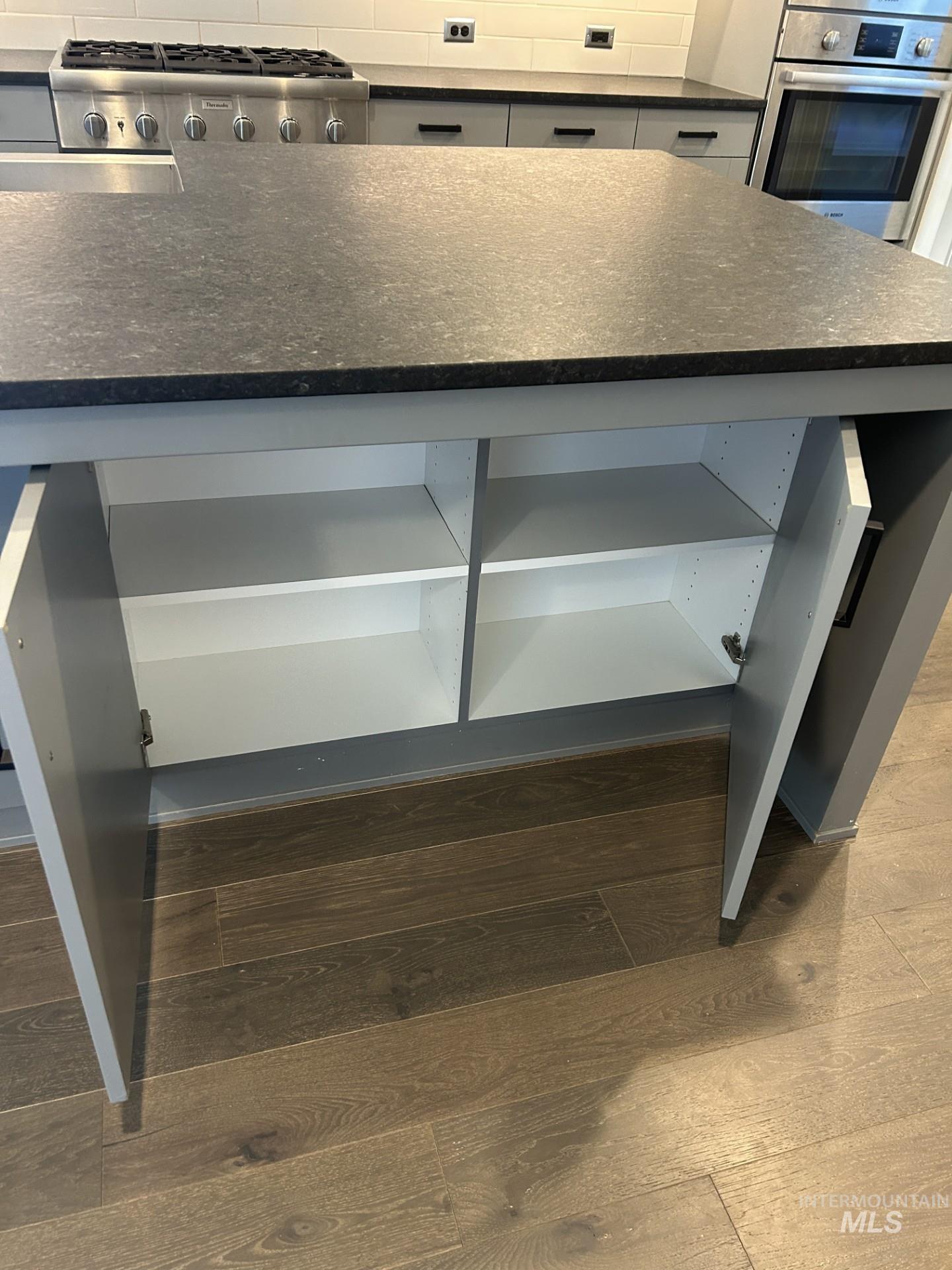 4210 E Parkcenter Boulevard, Boise, Idaho 83716, 3 Bedrooms, 3.5 Bathrooms, Residential For Sale, Price $674,990, 98966688