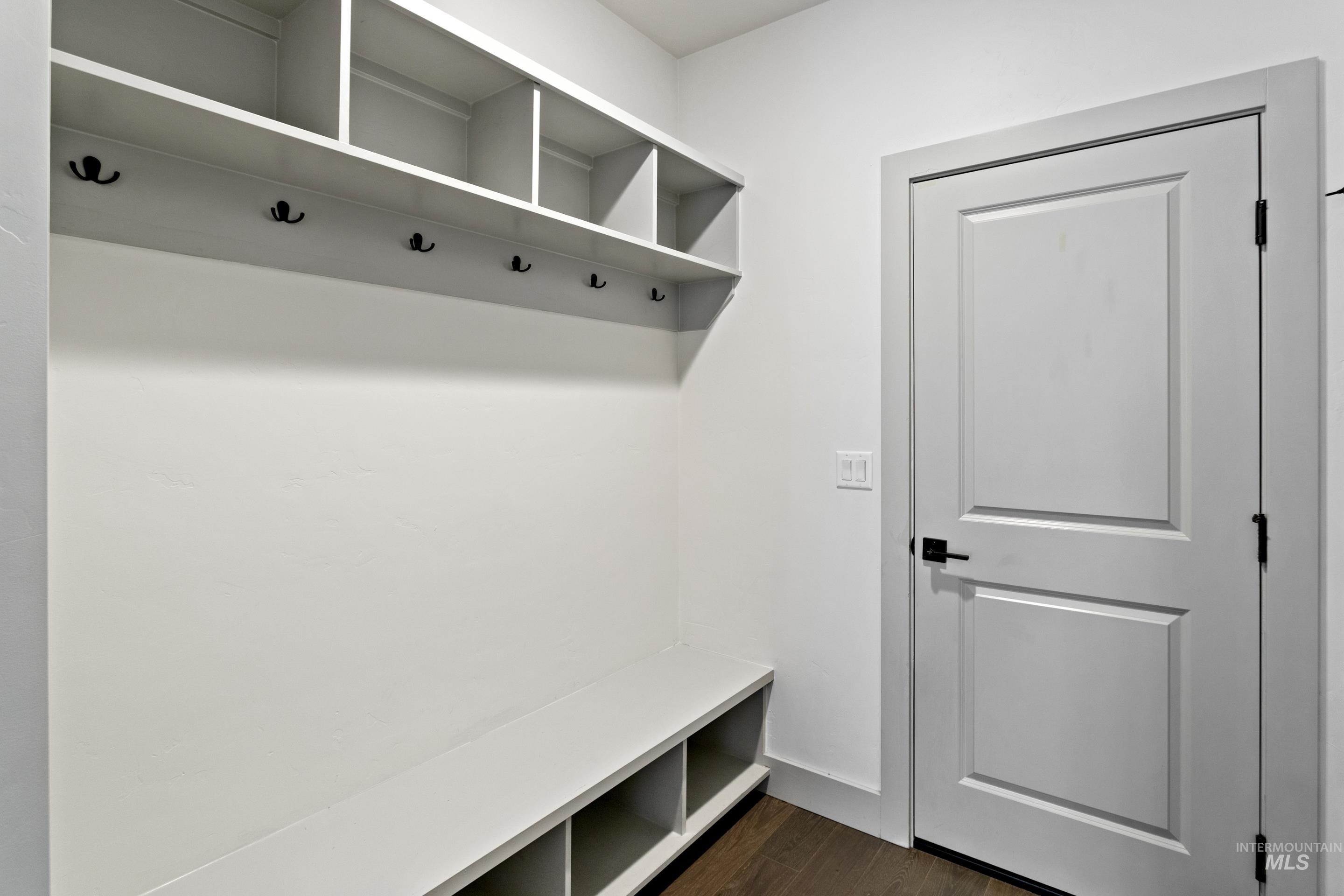 4210 E Parkcenter Boulevard, Boise, Idaho 83716, 3 Bedrooms, 3.5 Bathrooms, Residential For Sale, Price $674,990, 98966688