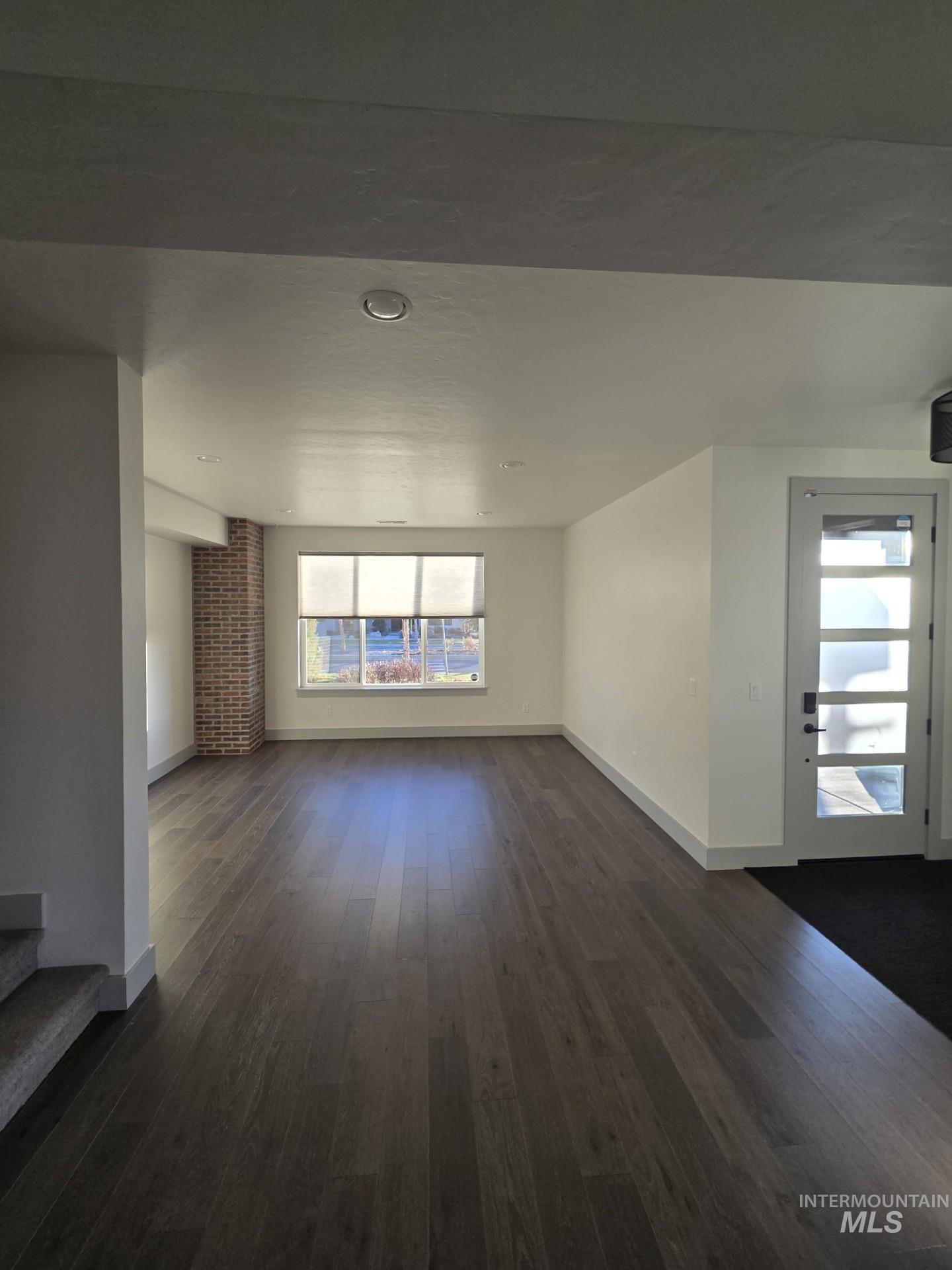 4210 E Parkcenter Boulevard, Boise, Idaho 83716, 3 Bedrooms, 3.5 Bathrooms, Residential For Sale, Price $697,900,MLS 98966688