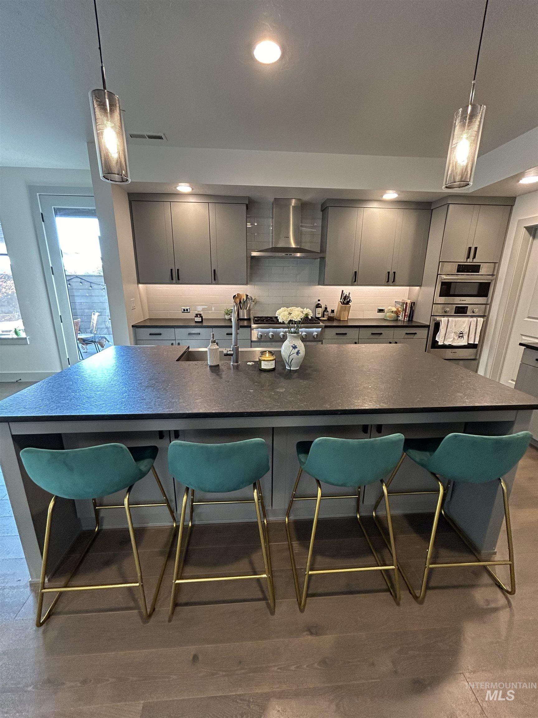 4210 E Parkcenter Boulevard, Boise, Idaho 83716, 3 Bedrooms, 3.5 Bathrooms, Residential For Sale, Price $697,900,MLS 98966688