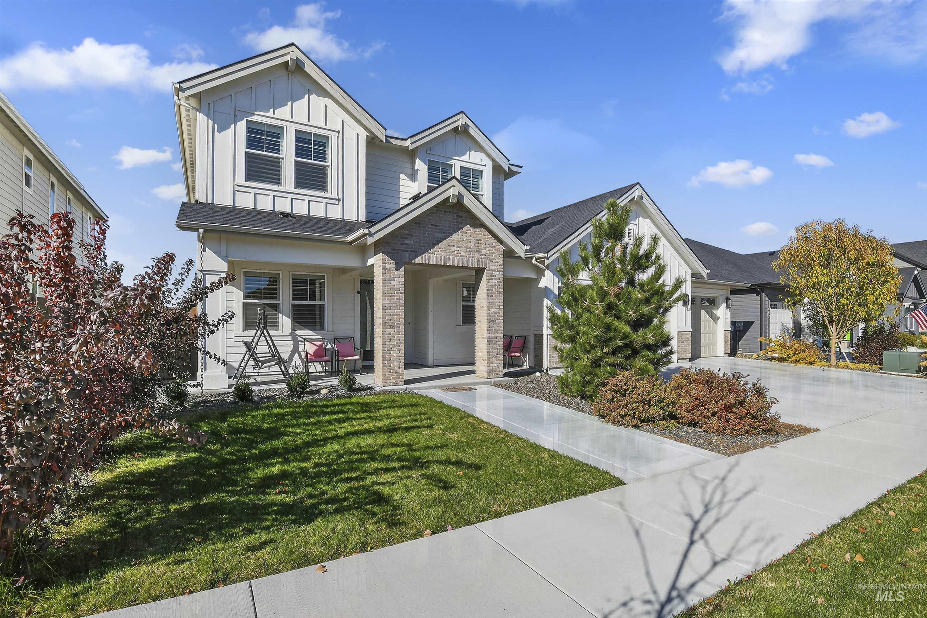 6839 N Willowside Ave, Meridian, Idaho 83646, 6 Bedrooms, 3.5 Bathrooms, Residential For Sale, Price $980,000,MLS 98966699