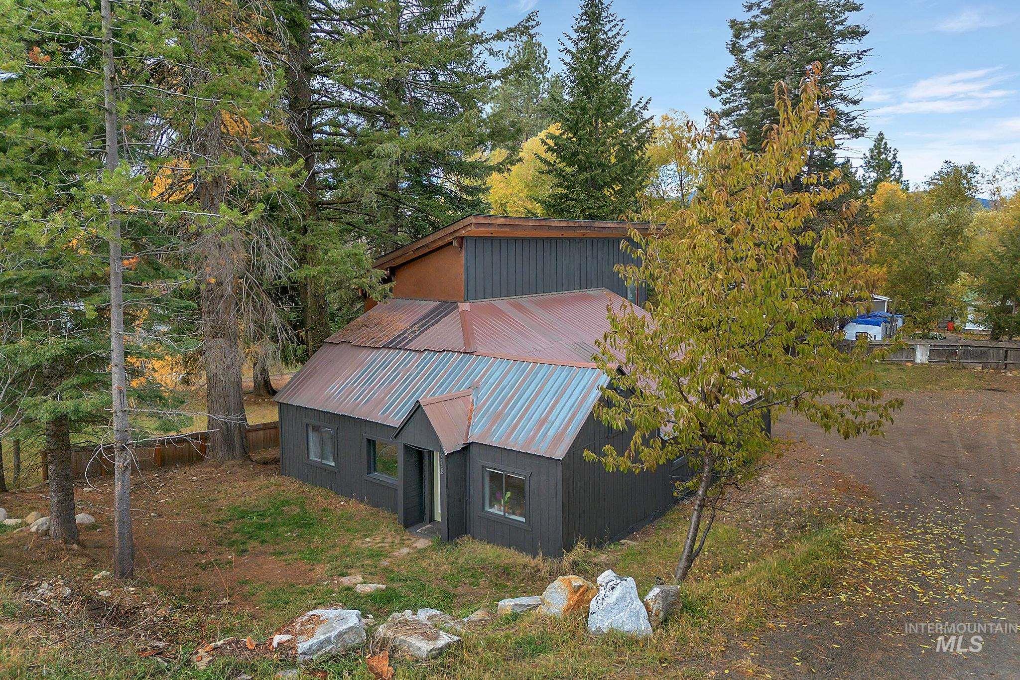 715 Spruce Street, McCall, Idaho 83638, 2 Bedrooms, 2 Bathrooms, Residential For Sale, Price $579,000,MLS 98966706