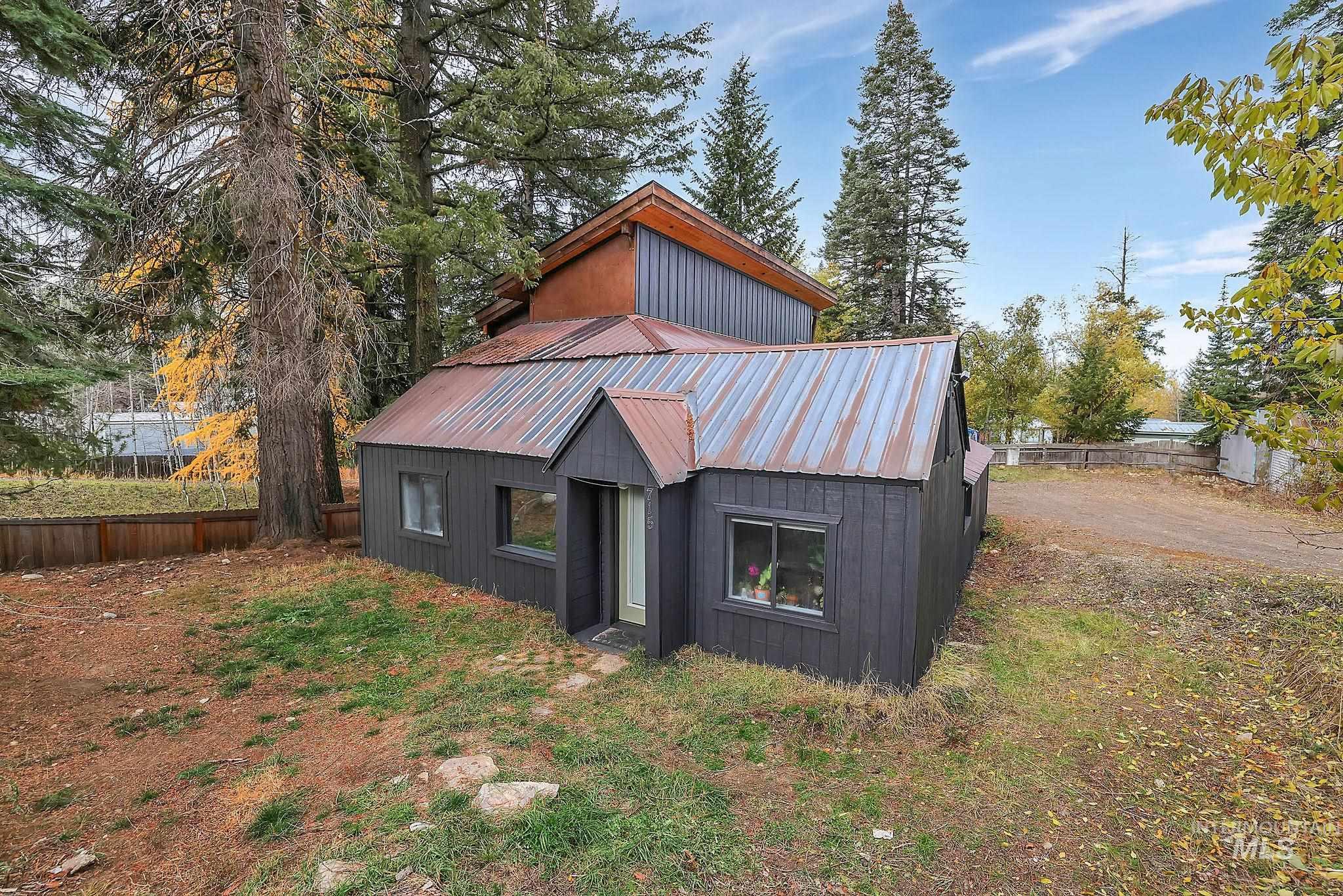 715 Spruce Street, McCall, Idaho 83638, 2 Bedrooms, 2 Bathrooms, Residential For Sale, Price $579,000,MLS 98966706