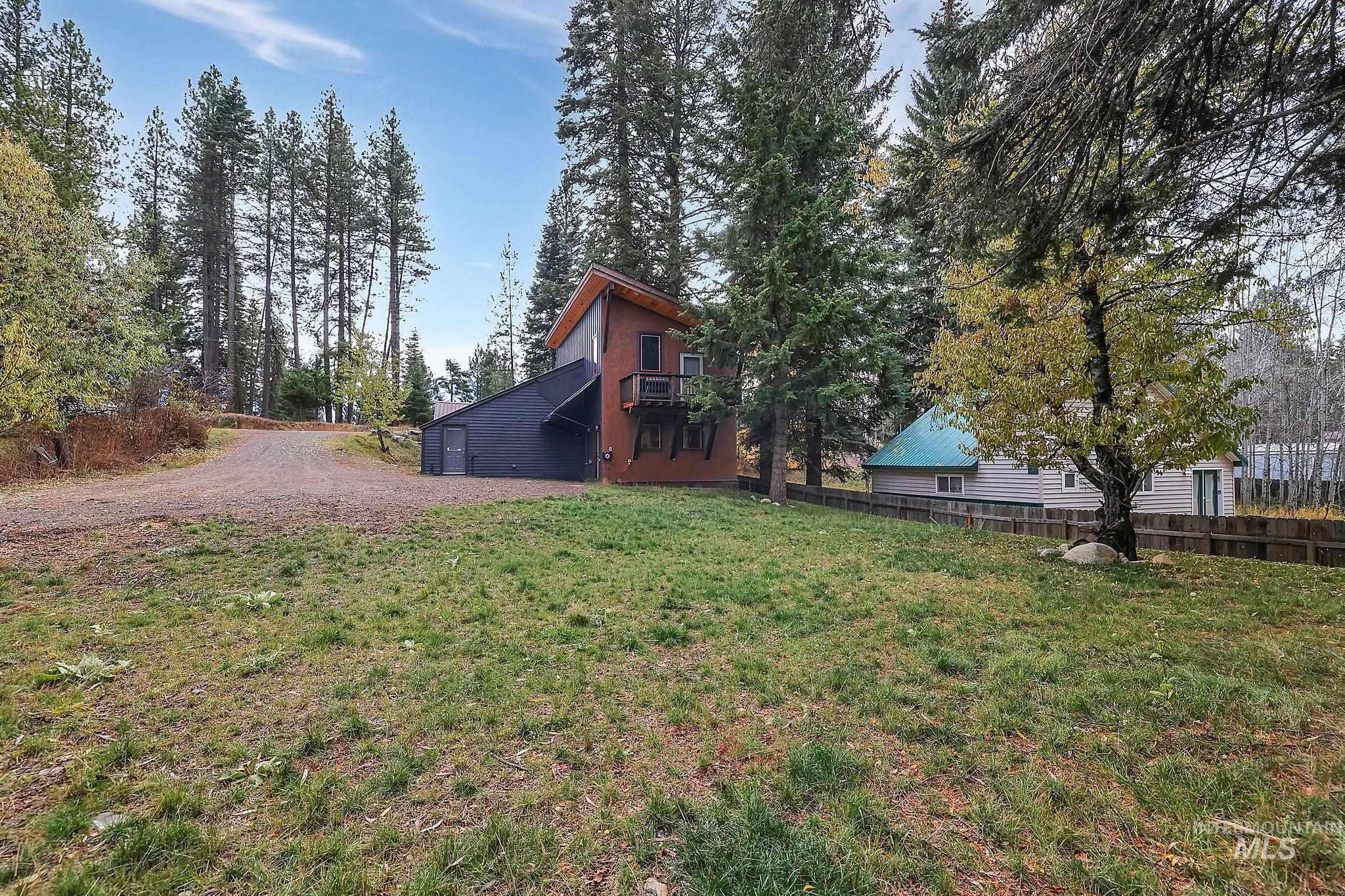 715 Spruce Street, McCall, Idaho 83638, 2 Bedrooms, 2 Bathrooms, Residential For Sale, Price $579,000,MLS 98966706