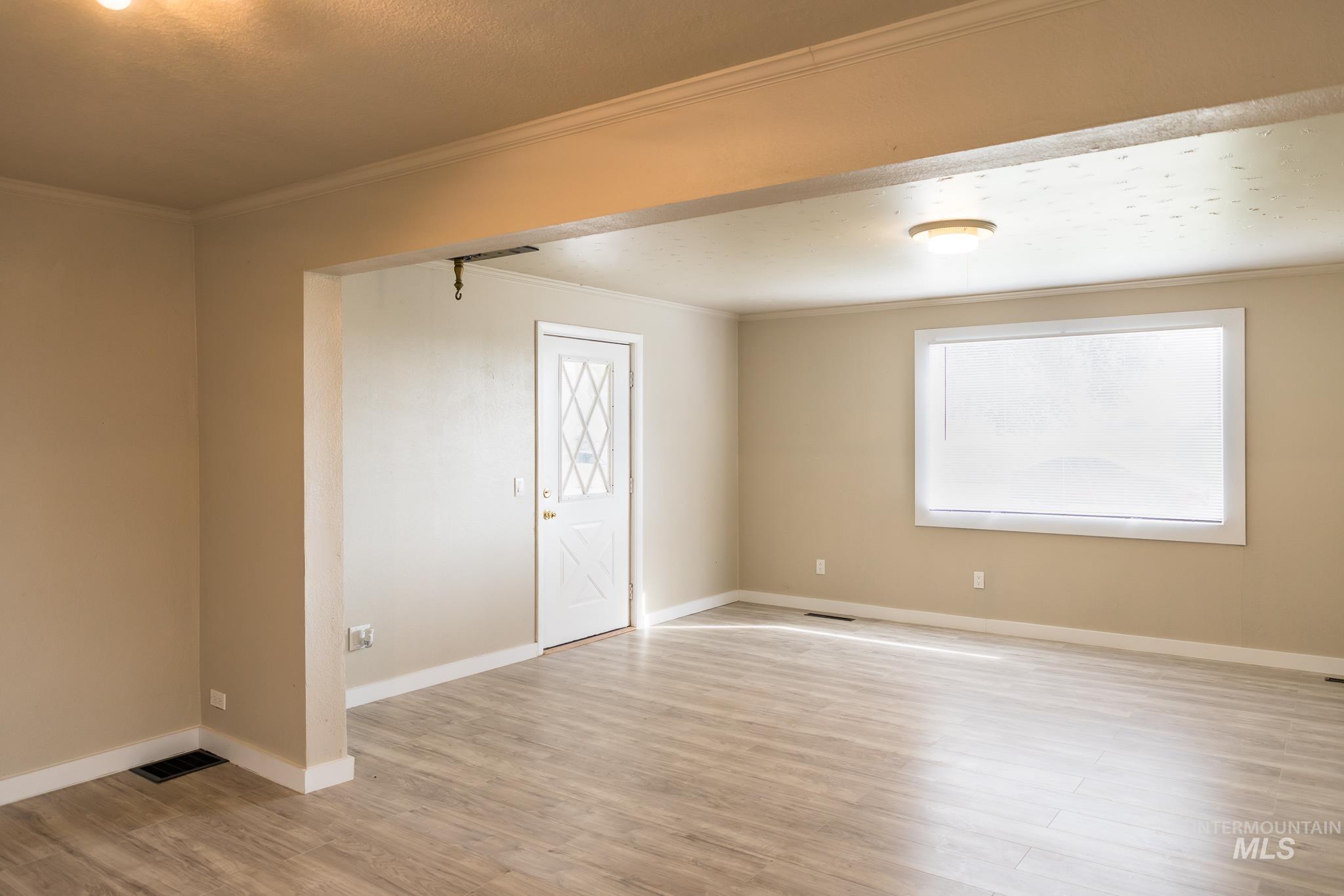 2150 Park Ave, Nyssa, Oregon 97913, 3 Bedrooms, 1.5 Bathrooms, Residential For Sale, Price $299,999,MLS 98966707