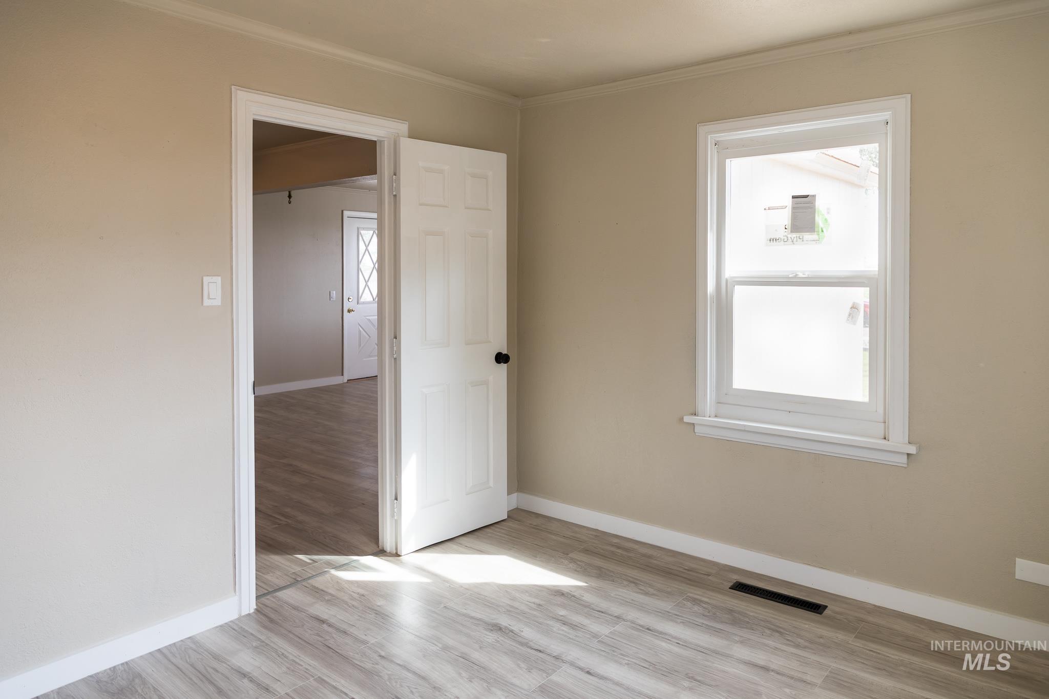 2150 Park Ave, Nyssa, Oregon 97913, 3 Bedrooms, 1.5 Bathrooms, Residential For Sale, Price $299,999,MLS 98966707