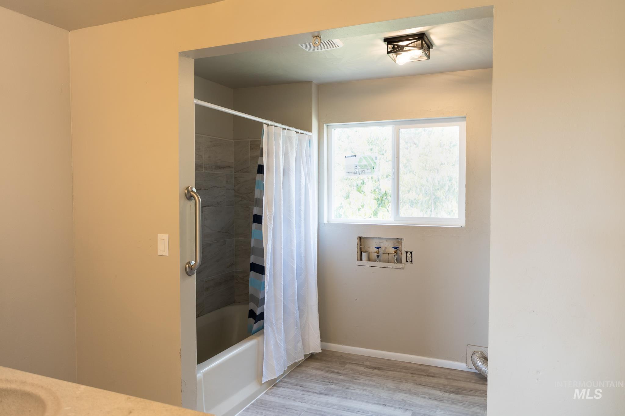 2150 Park Ave, Nyssa, Oregon 97913, 3 Bedrooms, 1.5 Bathrooms, Residential For Sale, Price $299,999,MLS 98966707