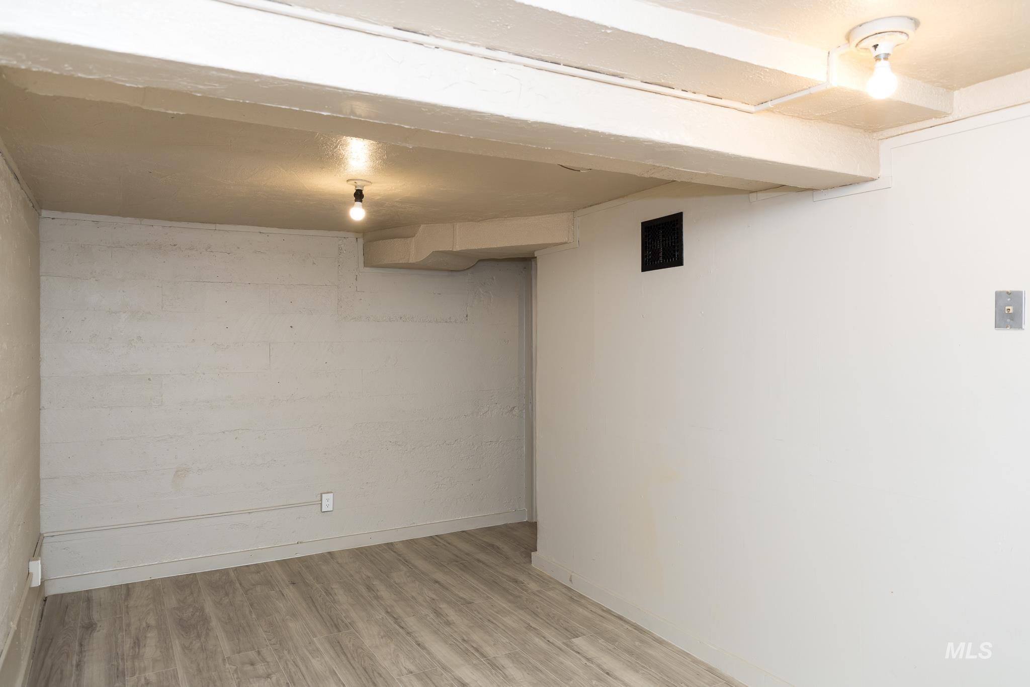 2150 Park Ave, Nyssa, Oregon 97913, 3 Bedrooms, 1.5 Bathrooms, Residential For Sale, Price $299,999,MLS 98966707