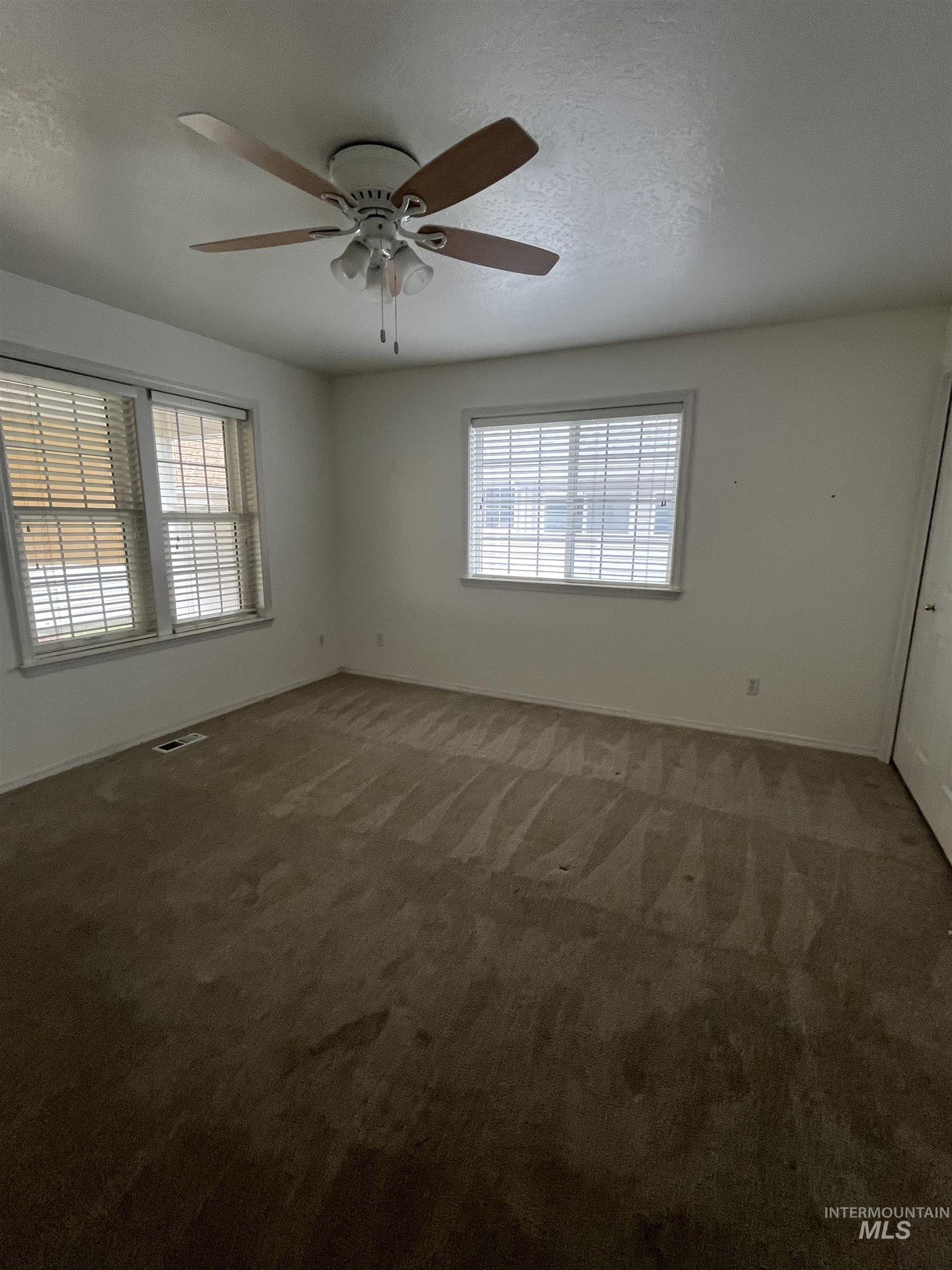 129 Country Lane Loop, Payette, Idaho 83661-9999, 2 Bedrooms, 2 Bathrooms, Residential For Sale, Price $299,900,MLS 98966711