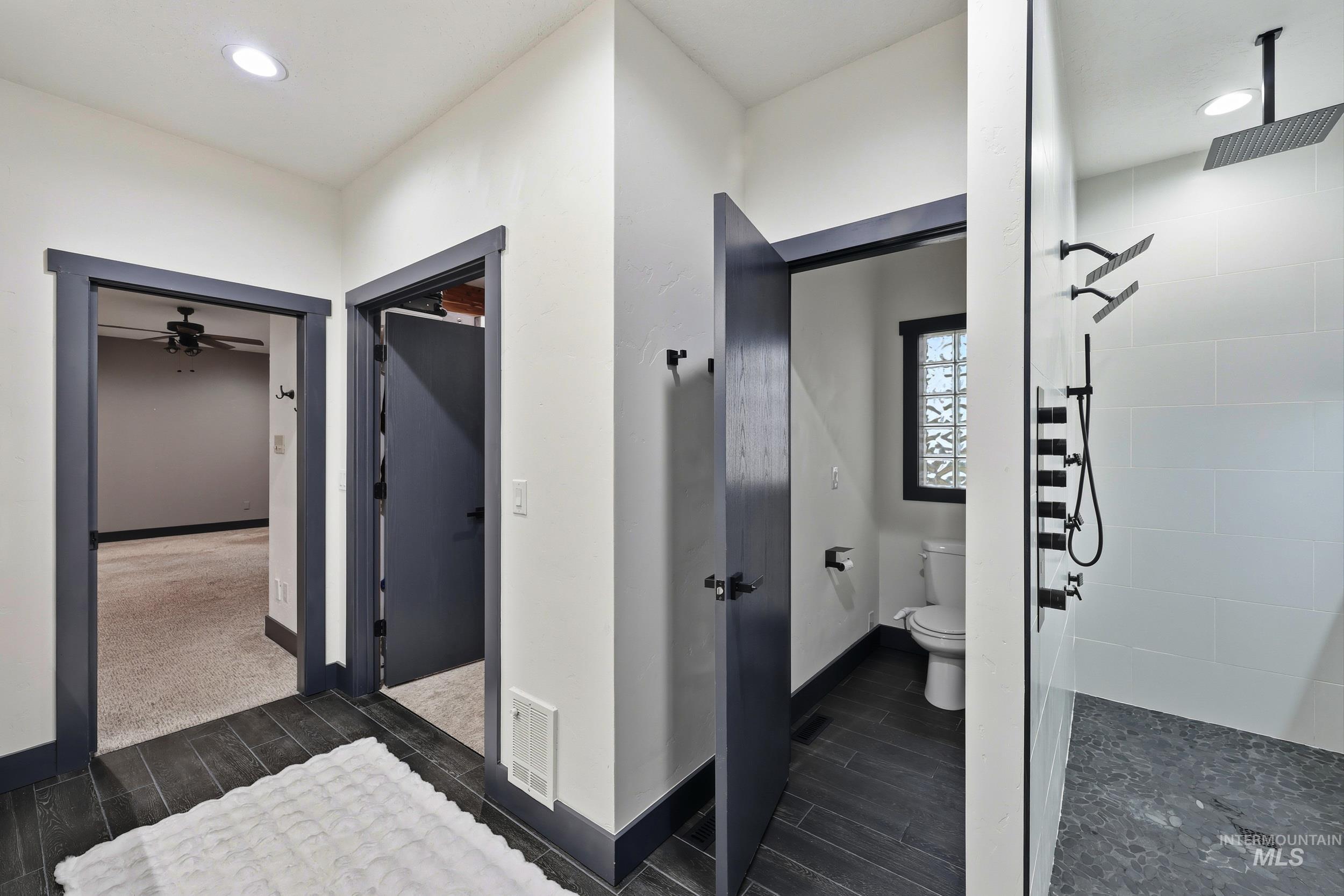 25300 Harvey Rd, Caldwell, Idaho 83607-7638, 5 Bedrooms, 3 Bathrooms, Residential For Sale, Price $1,374,939,MLS 98966745