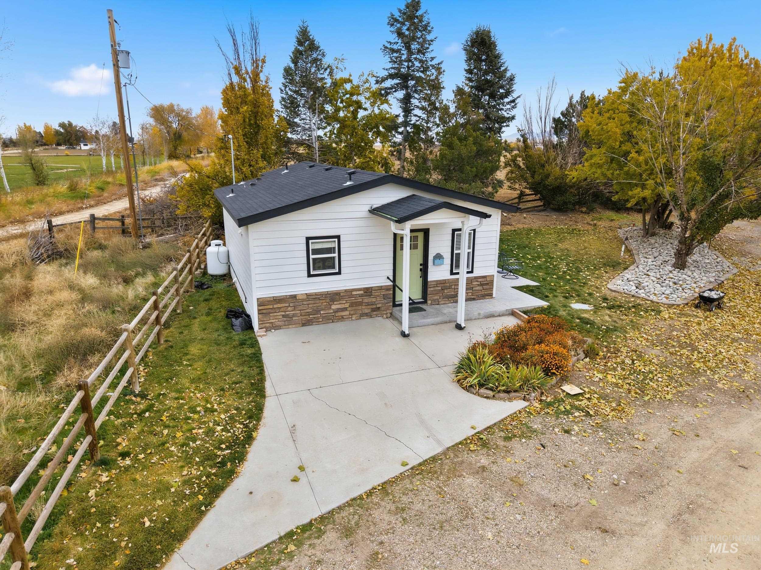 25300 Harvey Rd, Caldwell, Idaho 83607-7638, 5 Bedrooms, 3 Bathrooms, Residential For Sale, Price $1,374,939,MLS 98966745