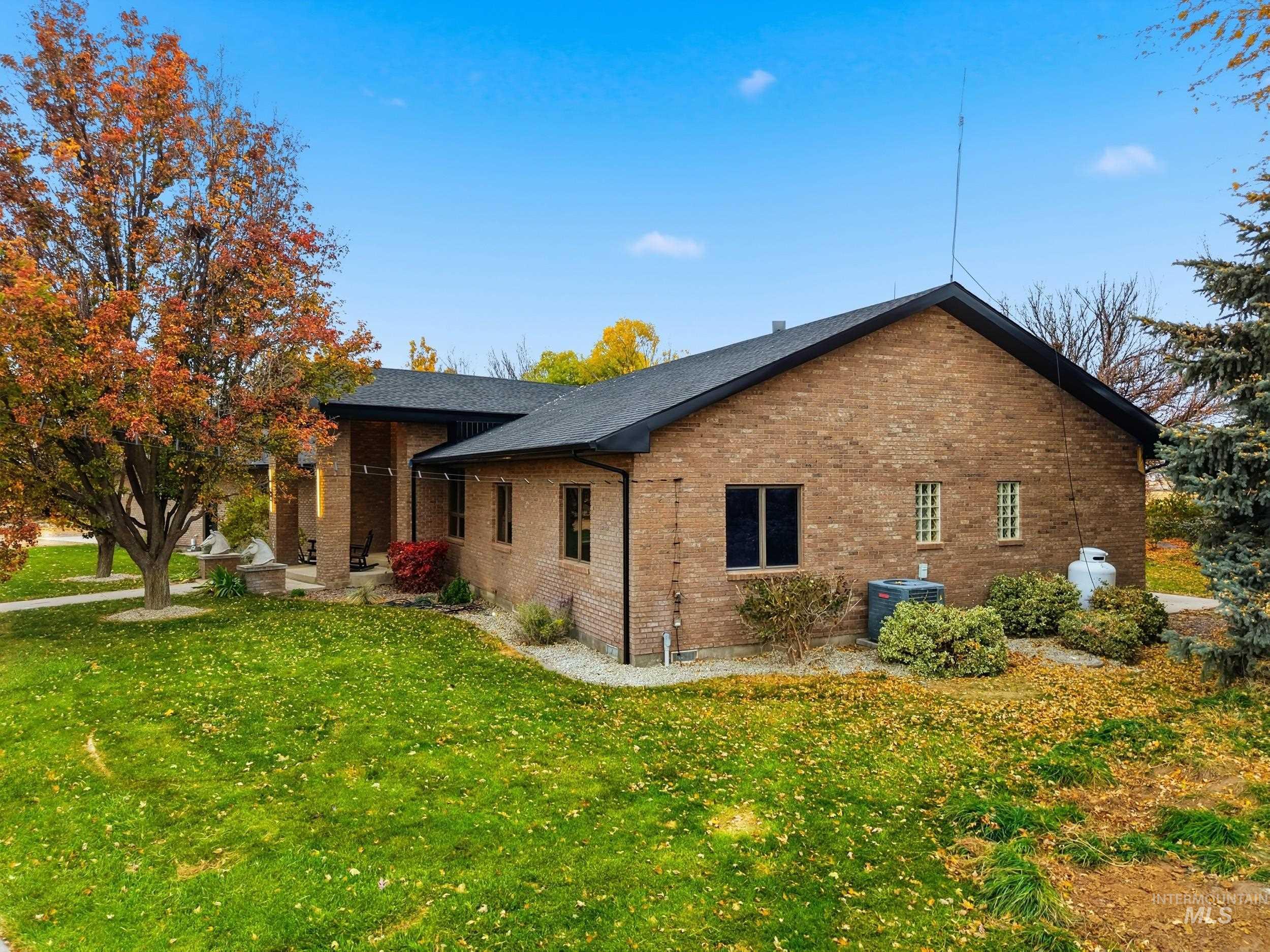 25300 Harvey Rd, Caldwell, Idaho 83607-7638, 5 Bedrooms, 3 Bathrooms, Residential For Sale, Price $1,374,939,MLS 98966745