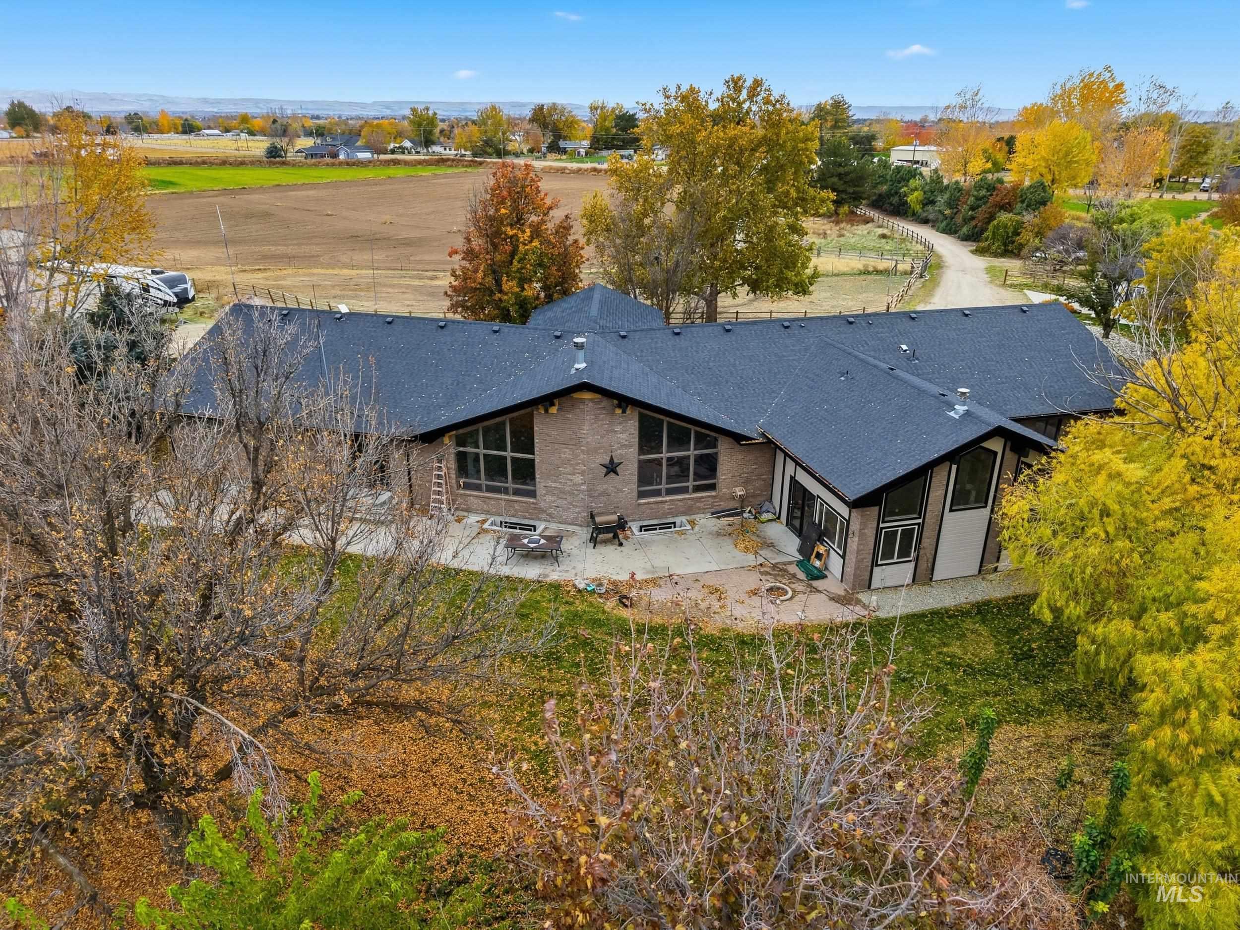 25300 Harvey Rd, Caldwell, Idaho 83607-7638, 5 Bedrooms, 3 Bathrooms, Residential For Sale, Price $1,374,939,MLS 98966745