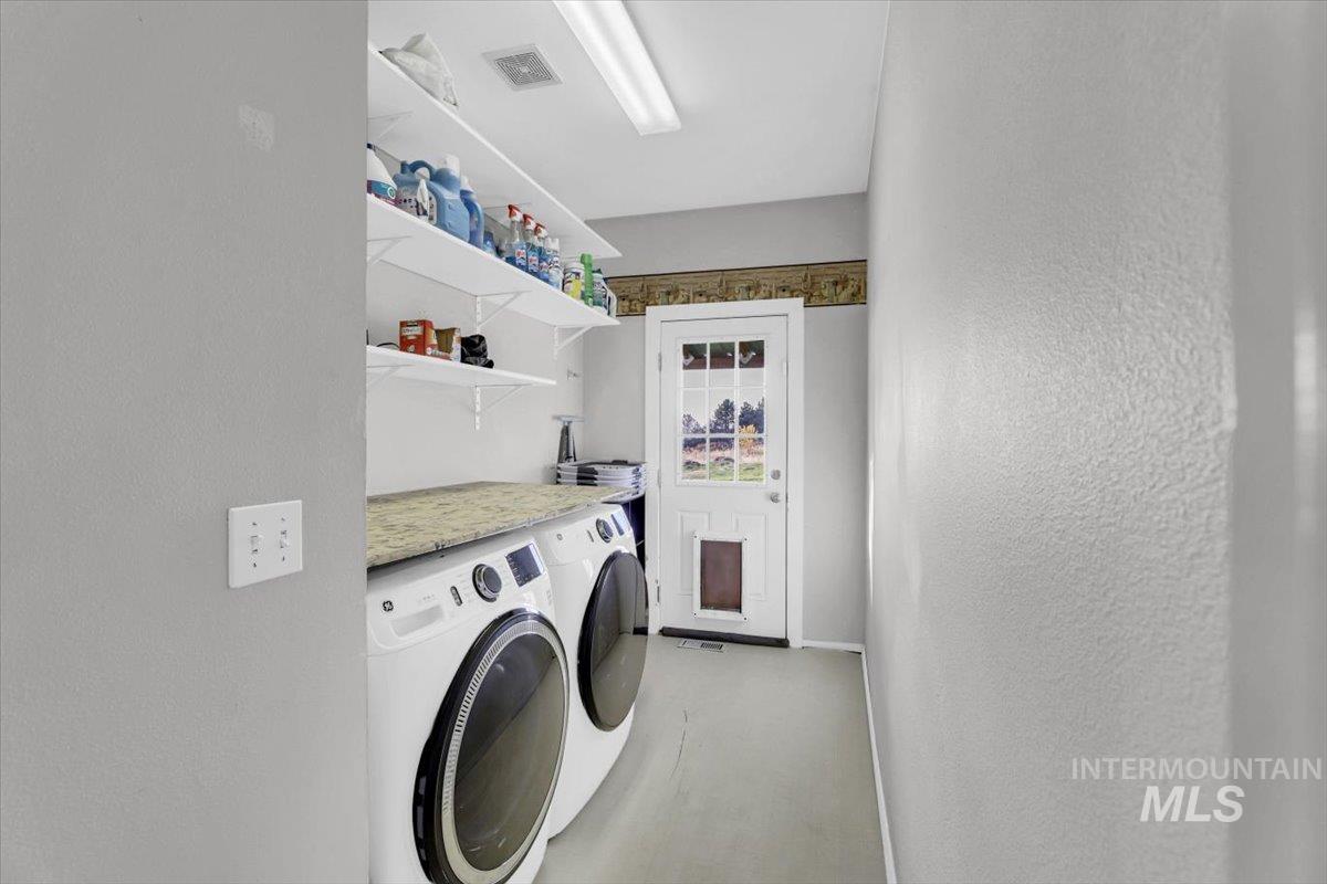 23919 Tyler Lane, Middleton, Idaho 83644, 3 Bedrooms, 2 Bathrooms, Residential For Sale, Price $719,000,MLS 98966751