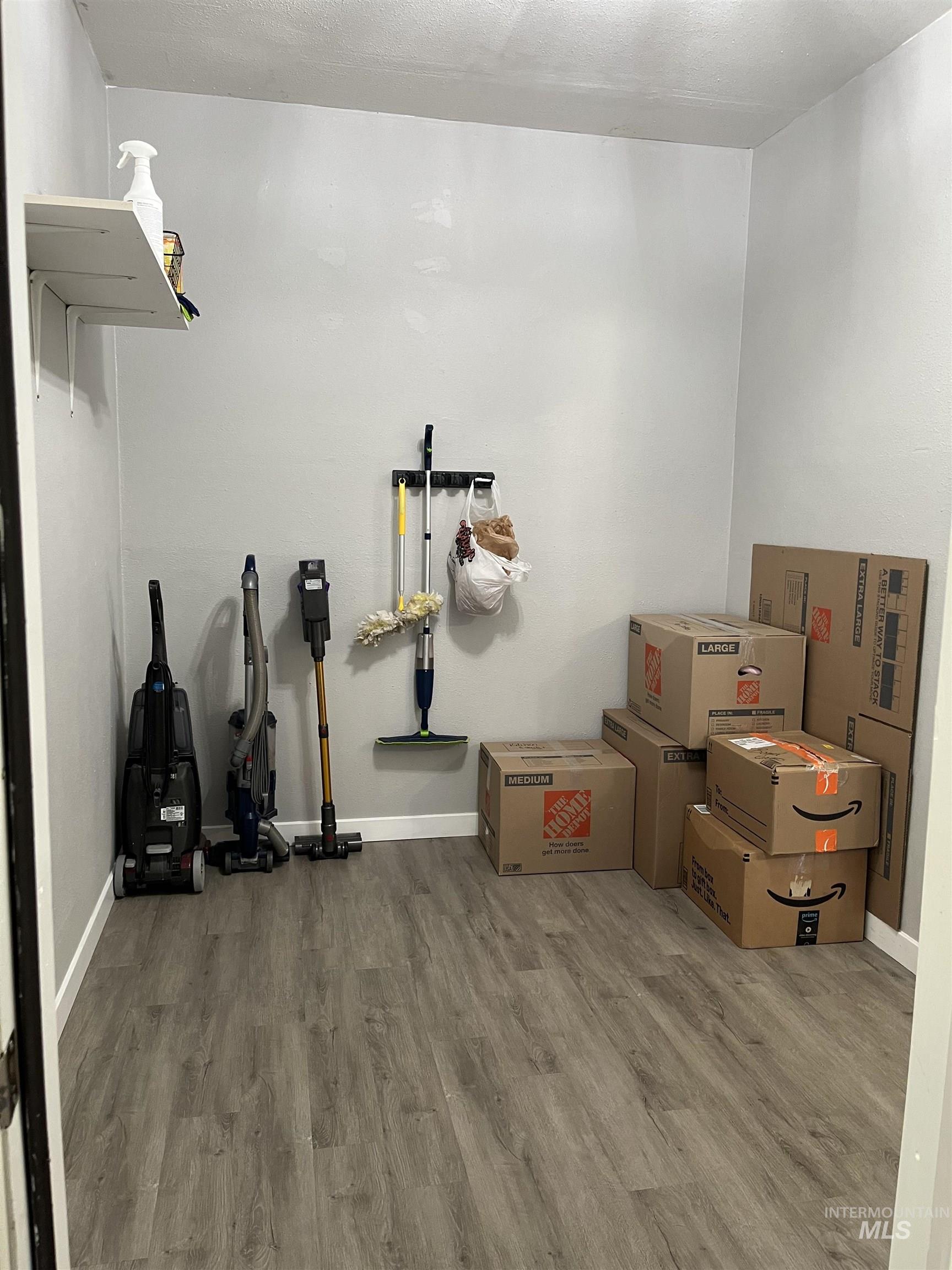 23919 Tyler Lane, Middleton, Idaho 83644, 3 Bedrooms, 2 Bathrooms, Residential For Sale, Price $719,000,MLS 98966751