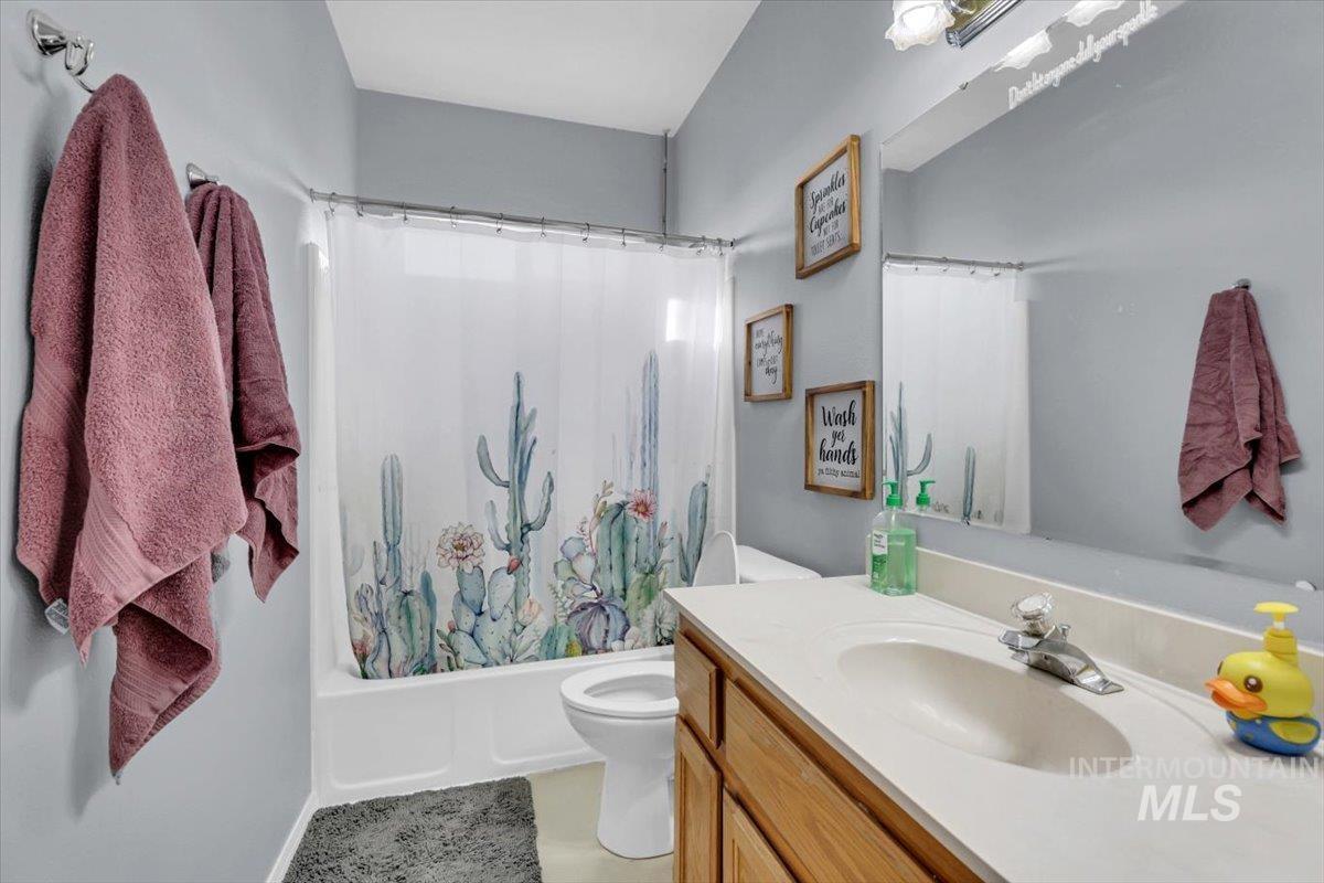 23919 Tyler Lane, Middleton, Idaho 83644, 3 Bedrooms, 2 Bathrooms, Residential For Sale, Price $719,000,MLS 98966751