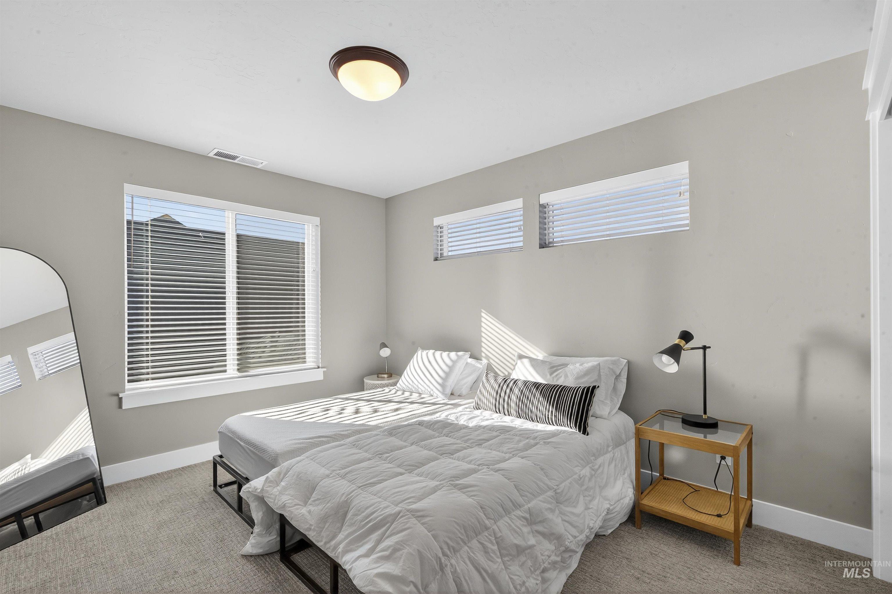 5038 S Palatino Ln, Meridian, Idaho 83642, 3 Bedrooms, 2.5 Bathrooms, Residential For Sale, Price $584,500,MLS 98966755