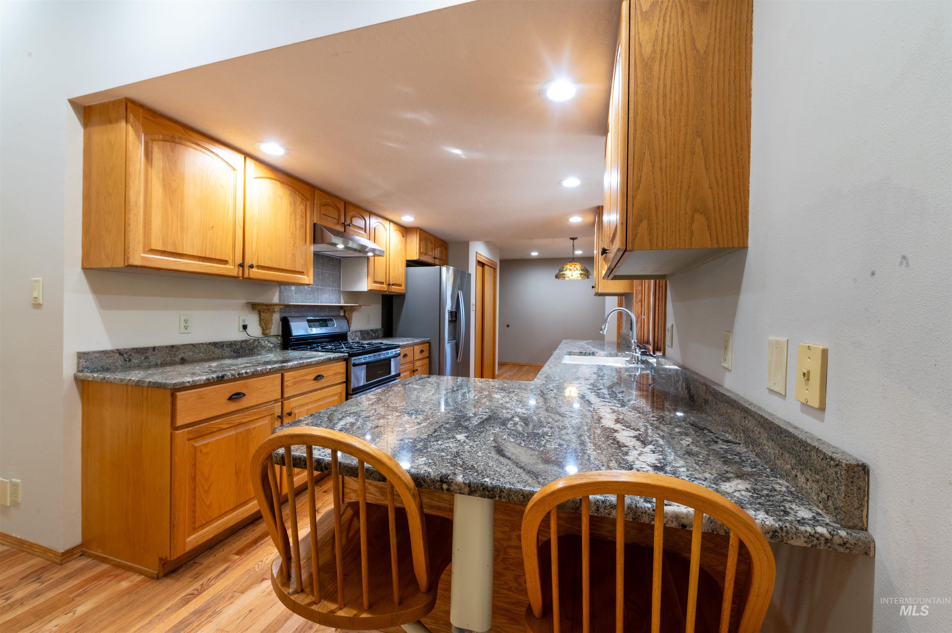 1840 Candleridge Dr, Twin Falls, Idaho 83301-0000, 3 Bedrooms, 2 Bathrooms, Residential For Sale, Price $450,000,MLS 98966782