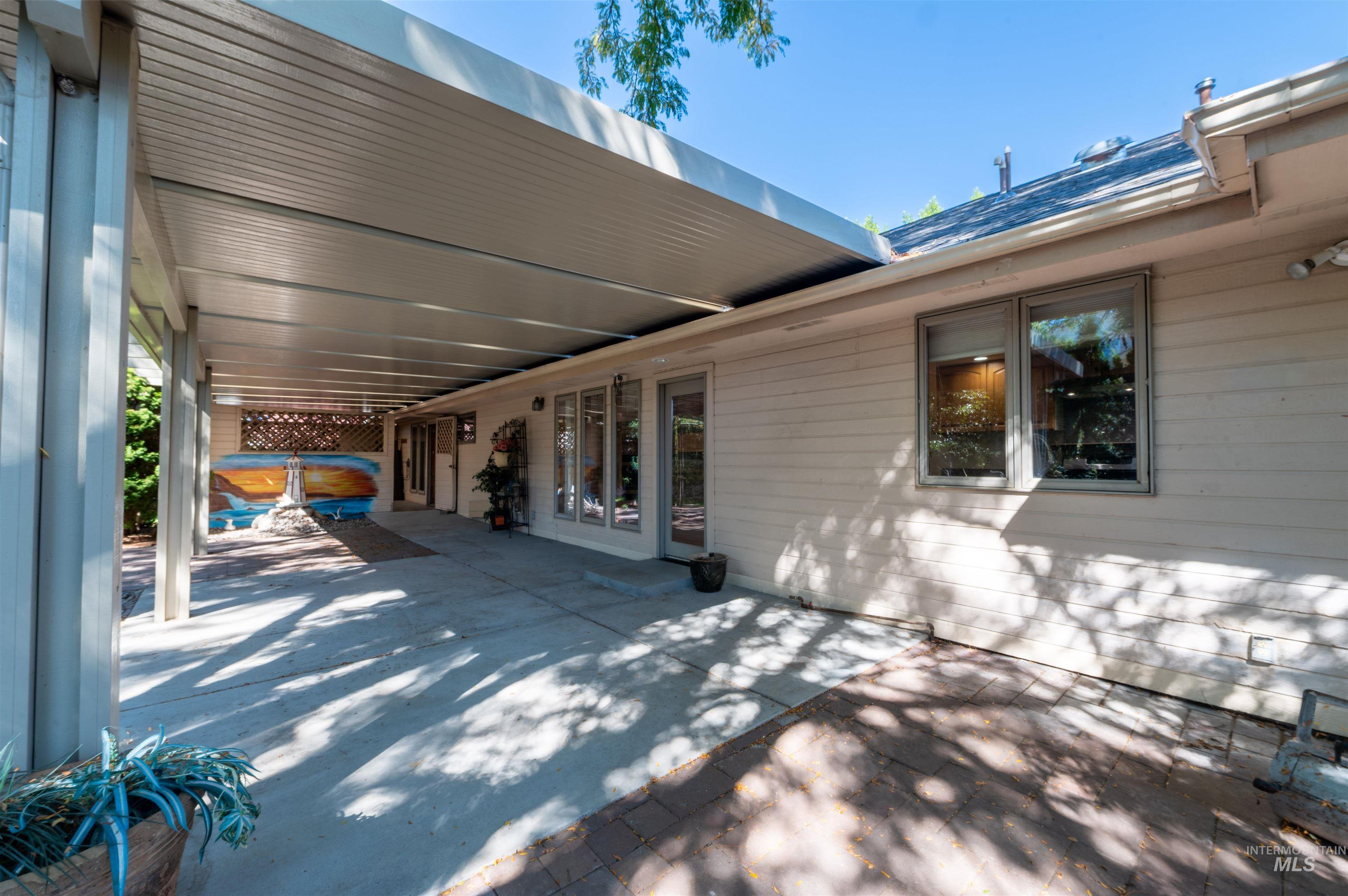 1840 Candleridge Dr, Twin Falls, Idaho 83301-0000, 3 Bedrooms, 2 Bathrooms, Residential For Sale, Price $450,000,MLS 98966782