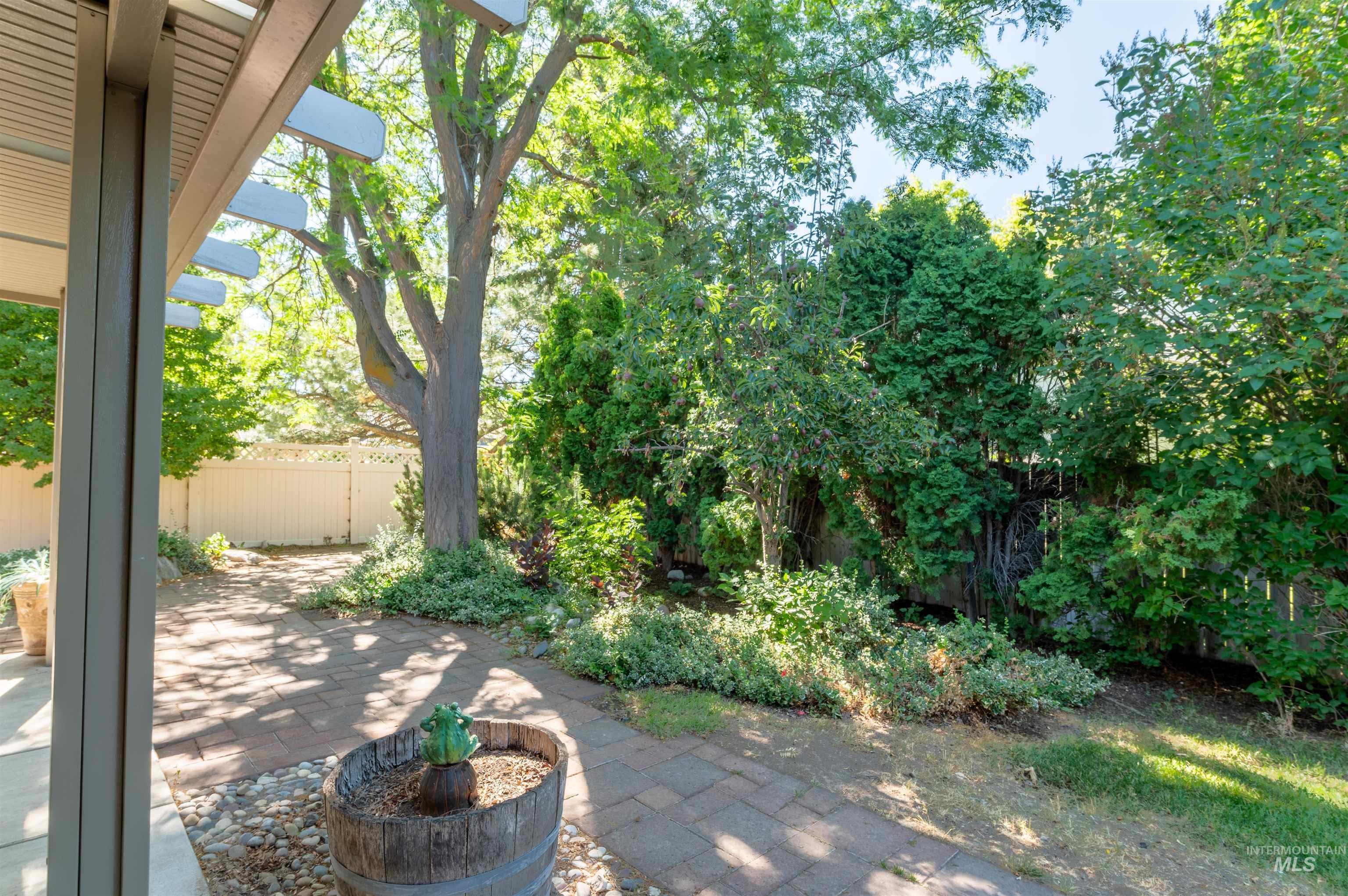 1840 Candleridge Dr, Twin Falls, Idaho 83301-0000, 3 Bedrooms, 2 Bathrooms, Residential For Sale, Price $450,000,MLS 98966782