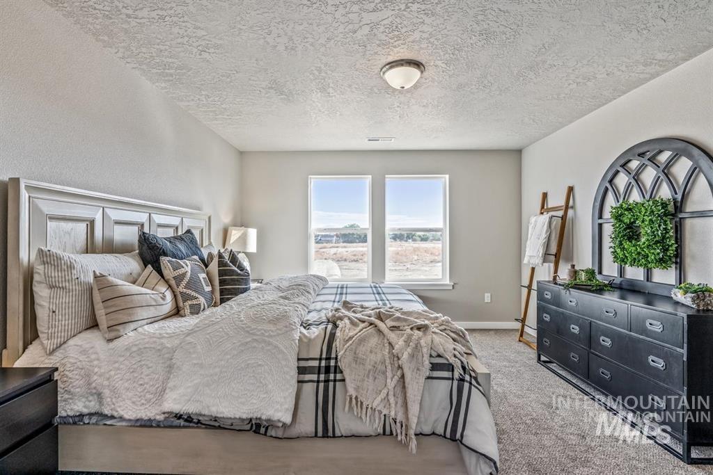 1587 SW Silverstone Ave, Mountain Home, Idaho 83647, 4 Bedrooms, 2 Bathrooms, Residential For Sale, Price $388,990,MLS 98966785