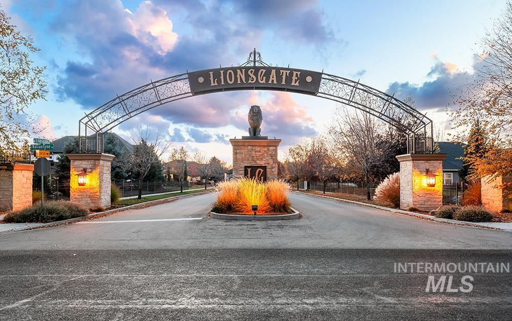 1102 N Lionbridge Ave, Eagle, Idaho 83616, 4 Bedrooms, 3.5 Bathrooms, Residential For Sale, Price $1,699,990,MLS 98966791