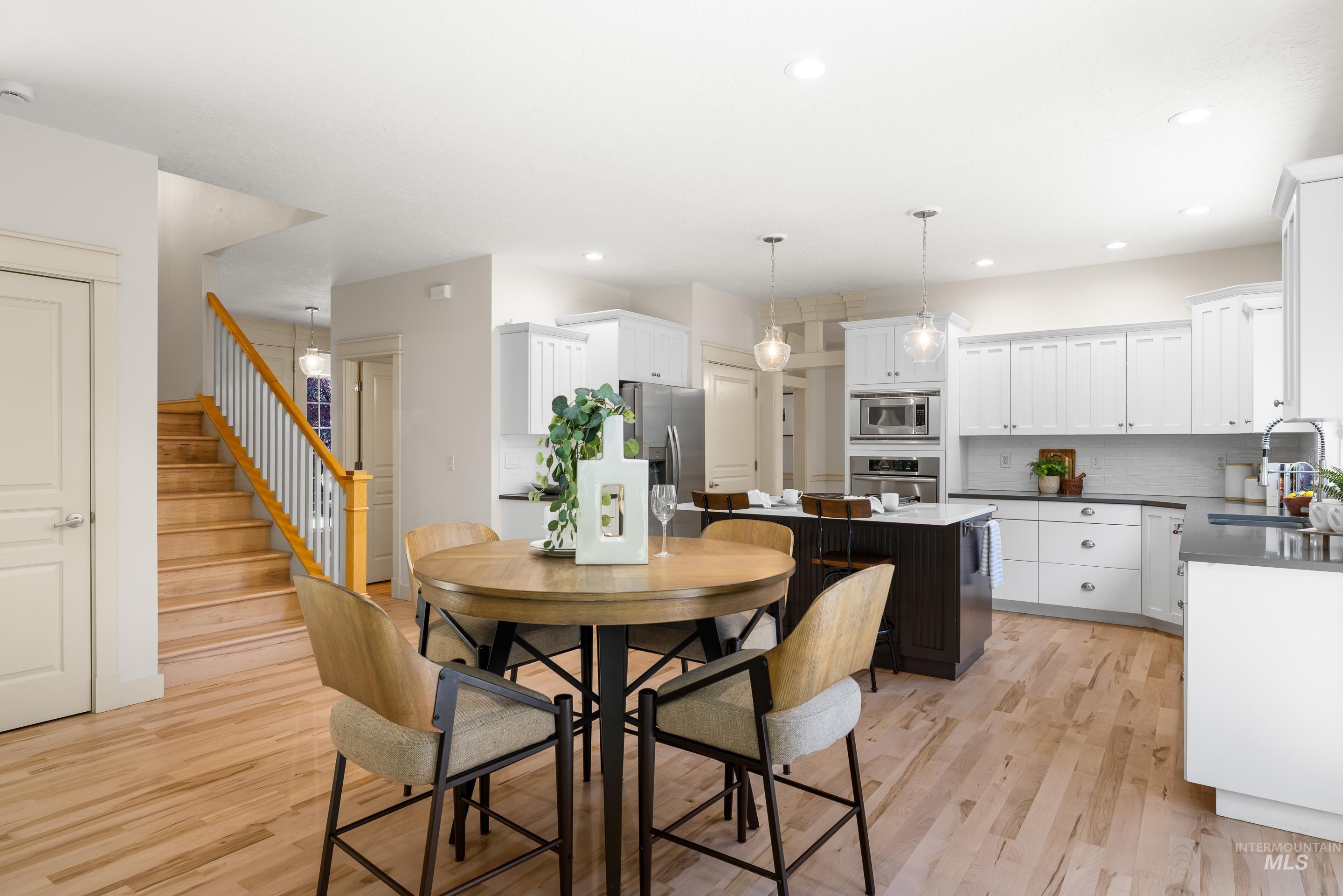 918 N Caledonia Place, Eagle, Idaho 83616, 4 Bedrooms, 2.5 Bathrooms, Residential For Sale, Price $899,900,MLS 98966806