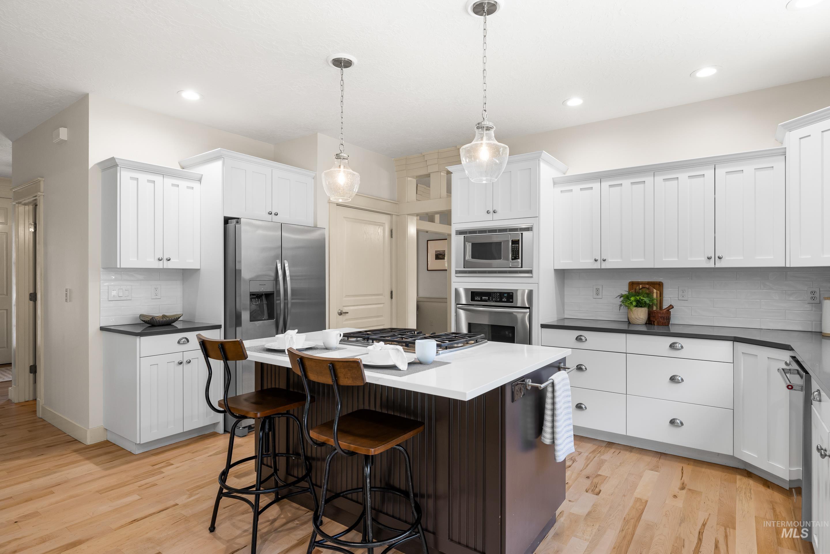 918 N Caledonia Place, Eagle, Idaho 83616, 4 Bedrooms, 2.5 Bathrooms, Residential For Sale, Price $899,900,MLS 98966806