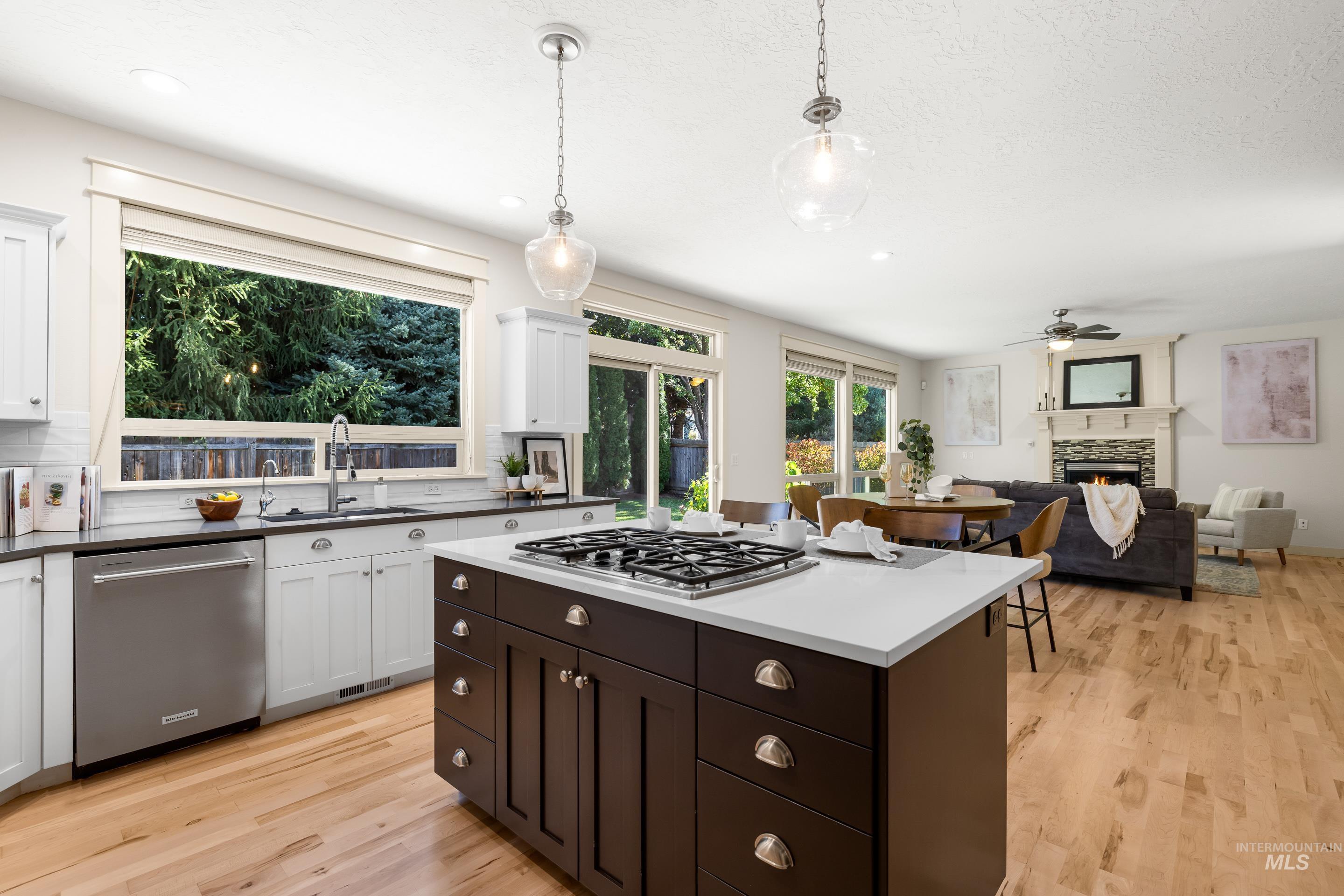 918 N Caledonia Place, Eagle, Idaho 83616, 4 Bedrooms, 2.5 Bathrooms, Residential For Sale, Price $899,900,MLS 98966806