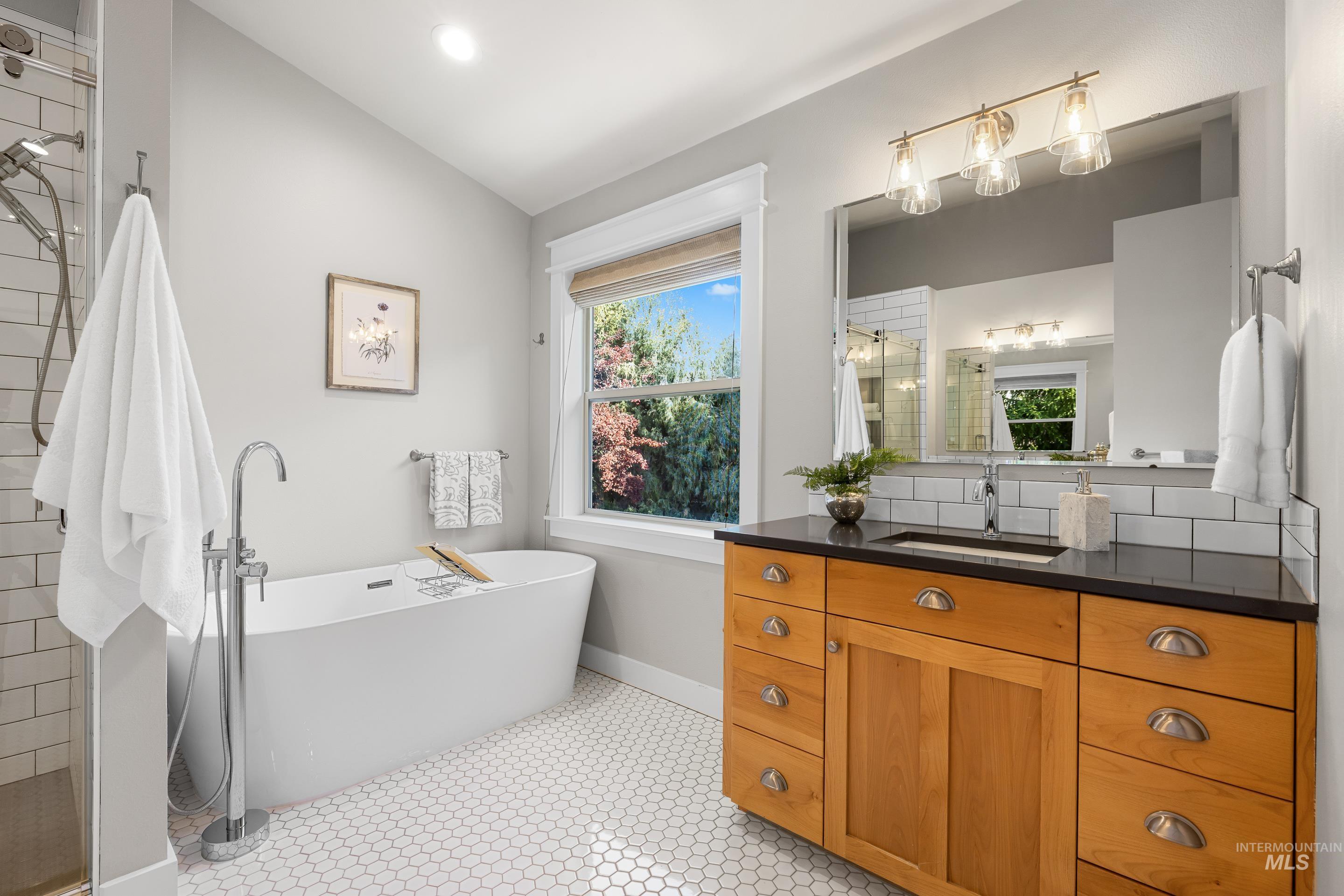 918 N Caledonia Place, Eagle, Idaho 83616, 4 Bedrooms, 2.5 Bathrooms, Residential For Sale, Price $899,900,MLS 98966806