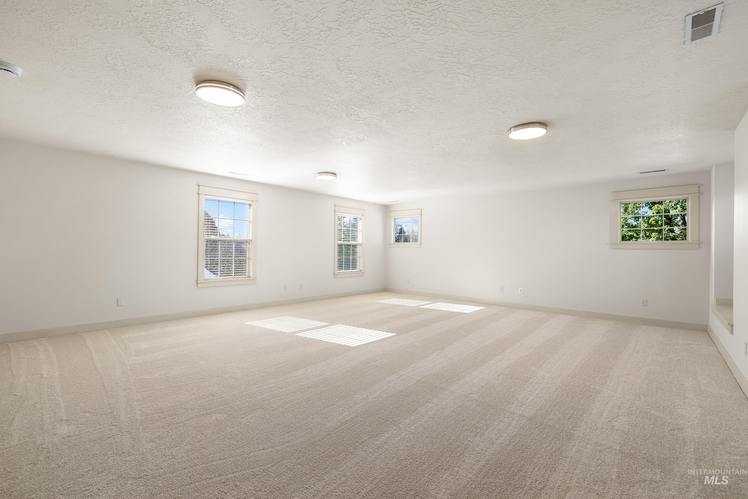 918 N Caledonia Place, Eagle, Idaho 83616, 4 Bedrooms, 2.5 Bathrooms, Residential For Sale, Price $899,900,MLS 98966806