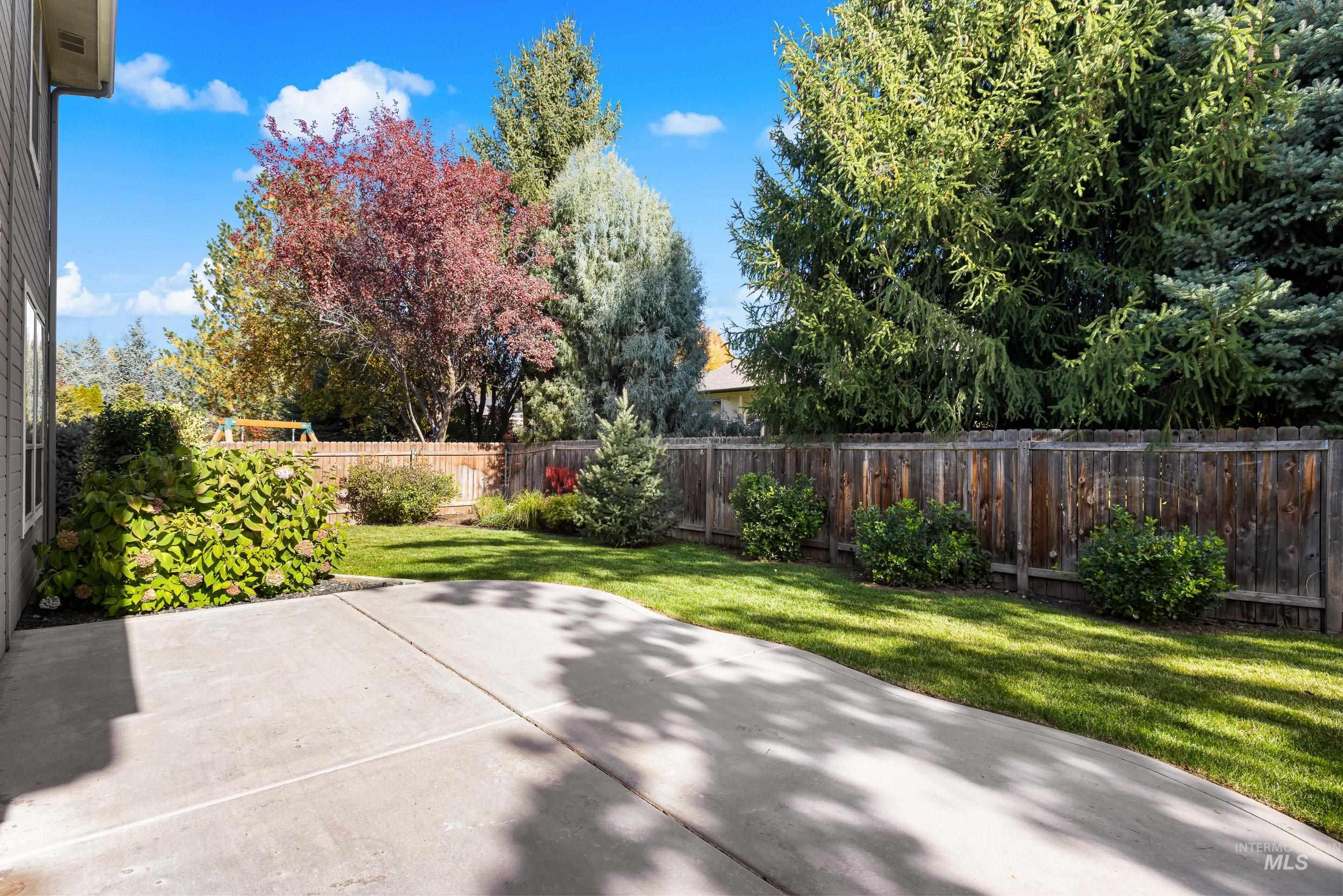 918 N Caledonia Place, Eagle, Idaho 83616, 4 Bedrooms, 2.5 Bathrooms, Residential For Sale, Price $899,900,MLS 98966806