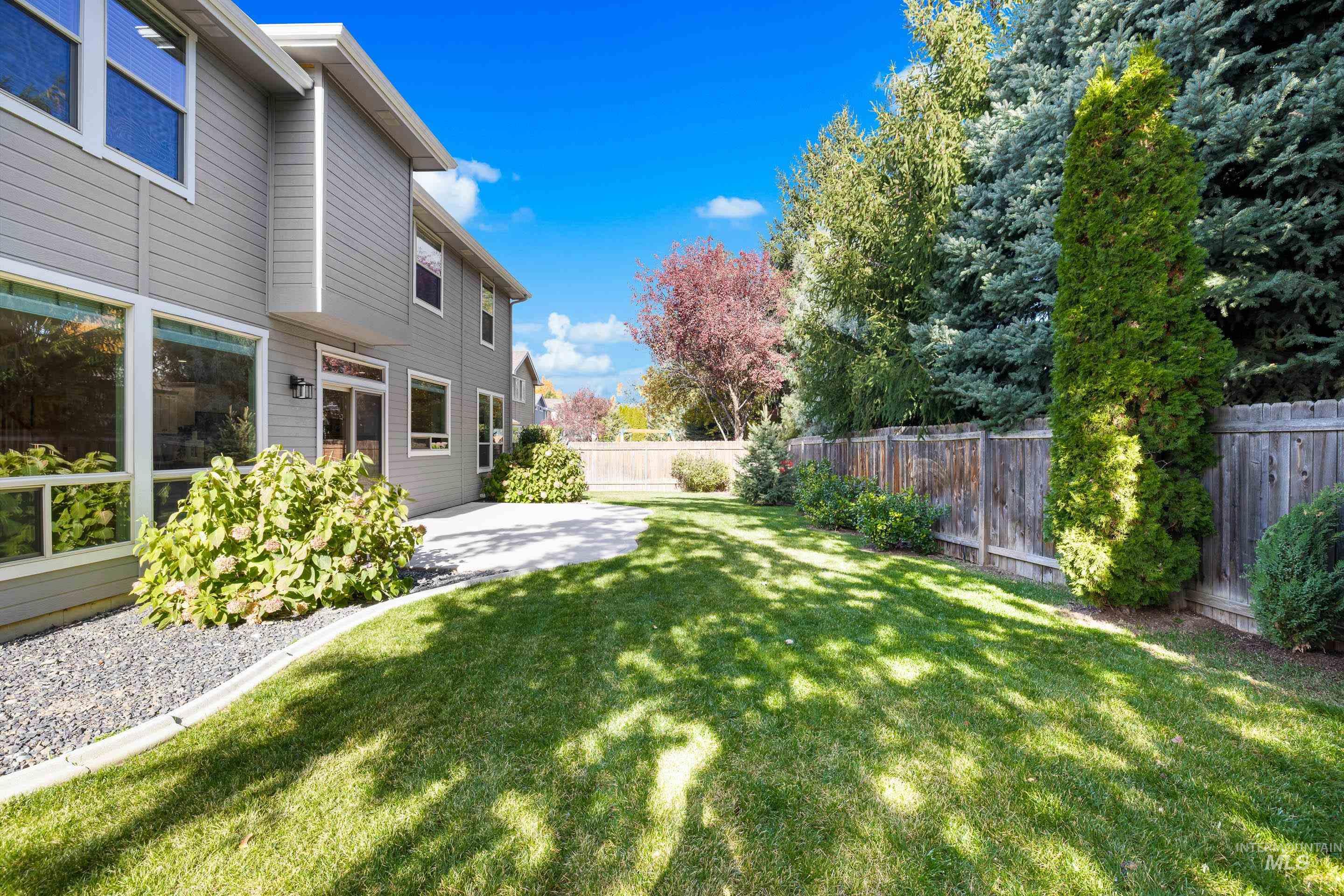 918 N Caledonia Place, Eagle, Idaho 83616, 4 Bedrooms, 2.5 Bathrooms, Residential For Sale, Price $899,900,MLS 98966806