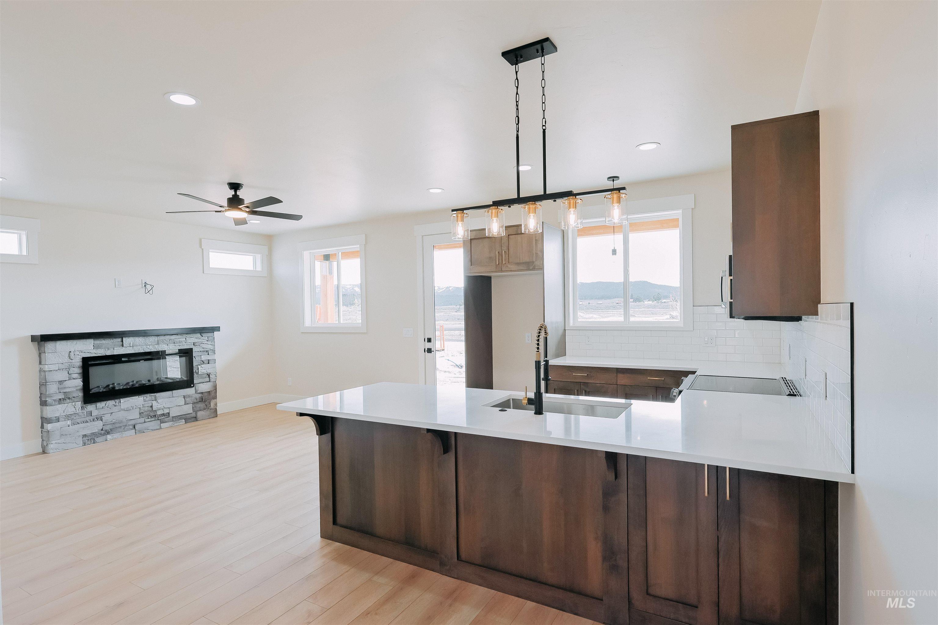 10 North Creek Way, Cascade, Idaho 83611, 3 Bedrooms, 3 Bathrooms, Residential For Sale, Price $549,000, 98966821