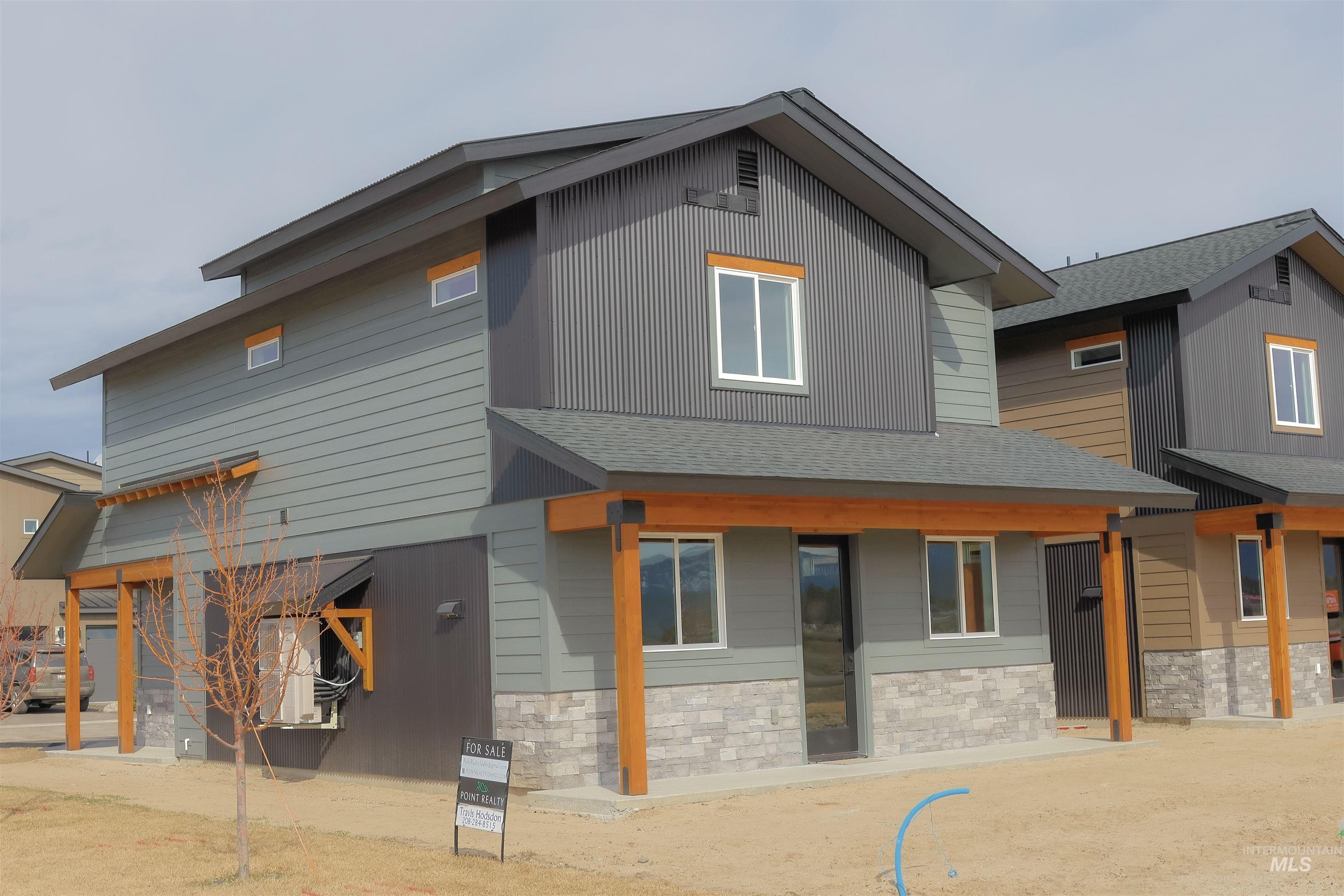 10 North Creek Way, Cascade, Idaho 83611, 3 Bedrooms, 3 Bathrooms, Residential For Sale, Price $549,000, 98966821