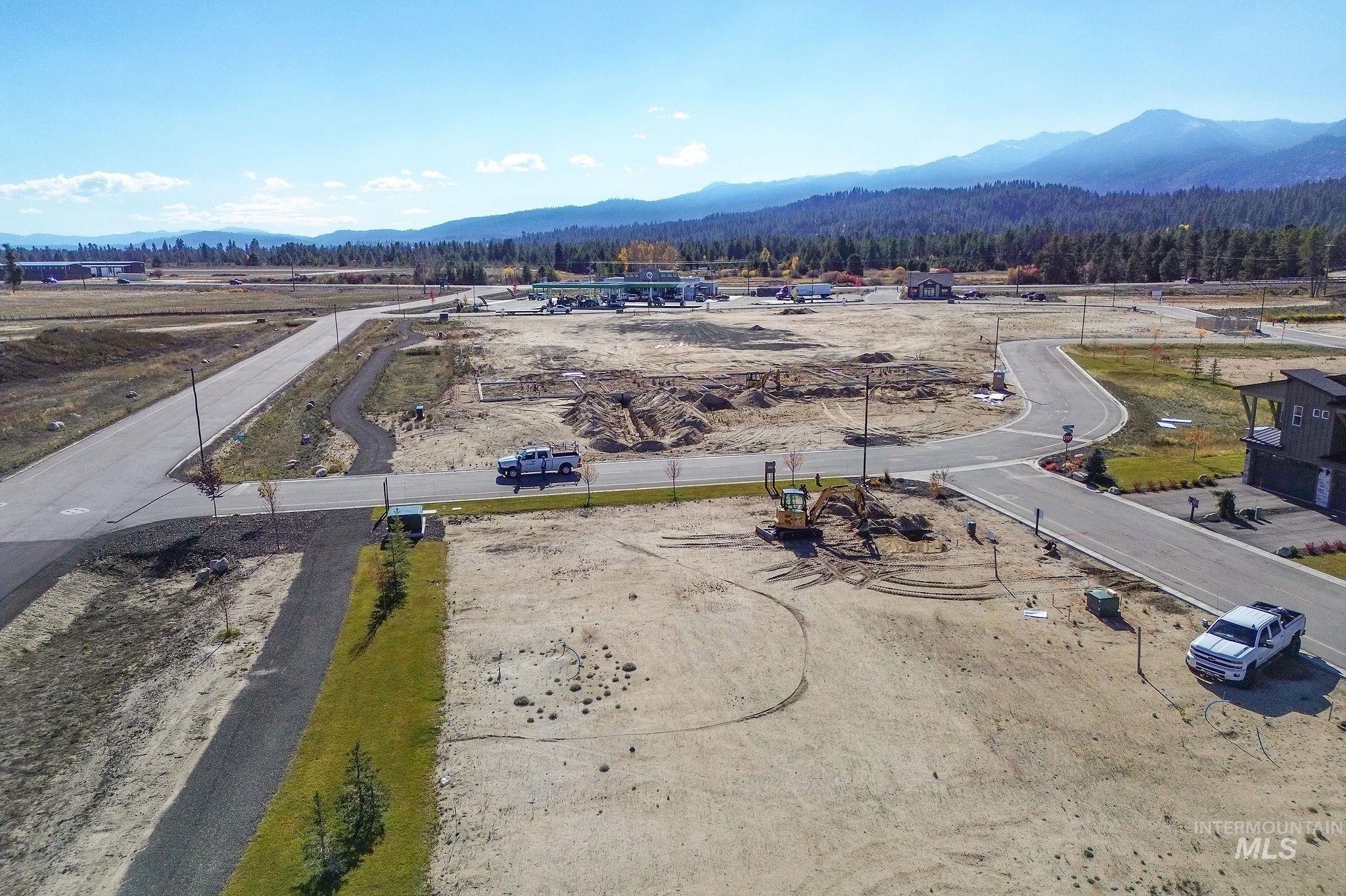 10 North Creek Way, Cascade, Idaho 83611, 3 Bedrooms, 3 Bathrooms, Residential For Sale, Price $549,000,MLS 98966821