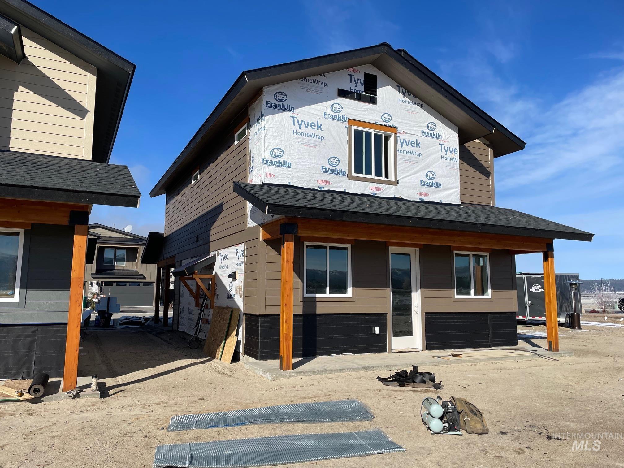 10 North Creek Way, Cascade, Idaho 83611, 3 Bedrooms, 3 Bathrooms, Residential For Sale, Price $549,000,MLS 98966821