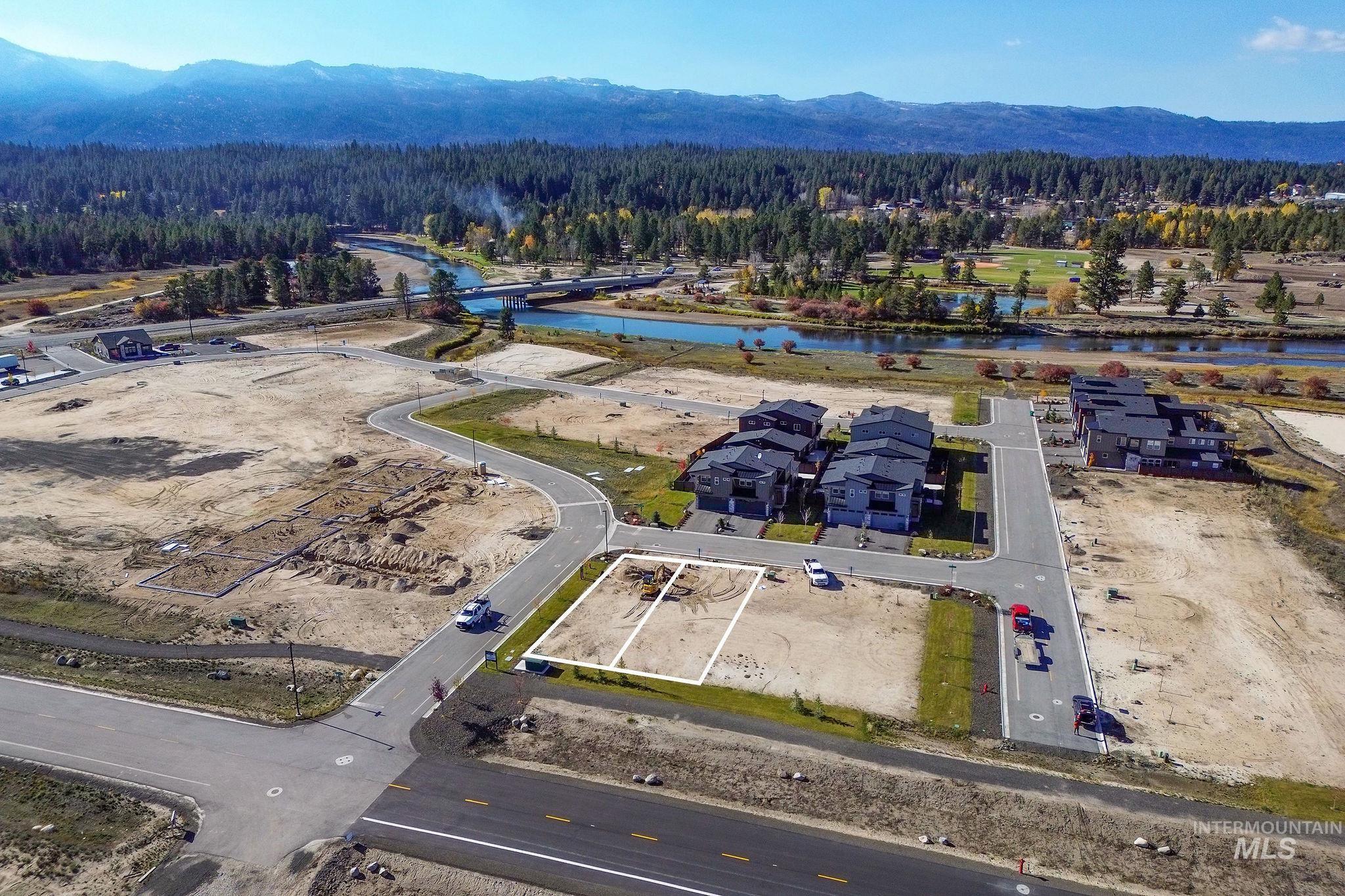 10 North Creek Way, Cascade, Idaho 83611, 3 Bedrooms, 3 Bathrooms, Residential For Sale, Price $549,000,MLS 98966821