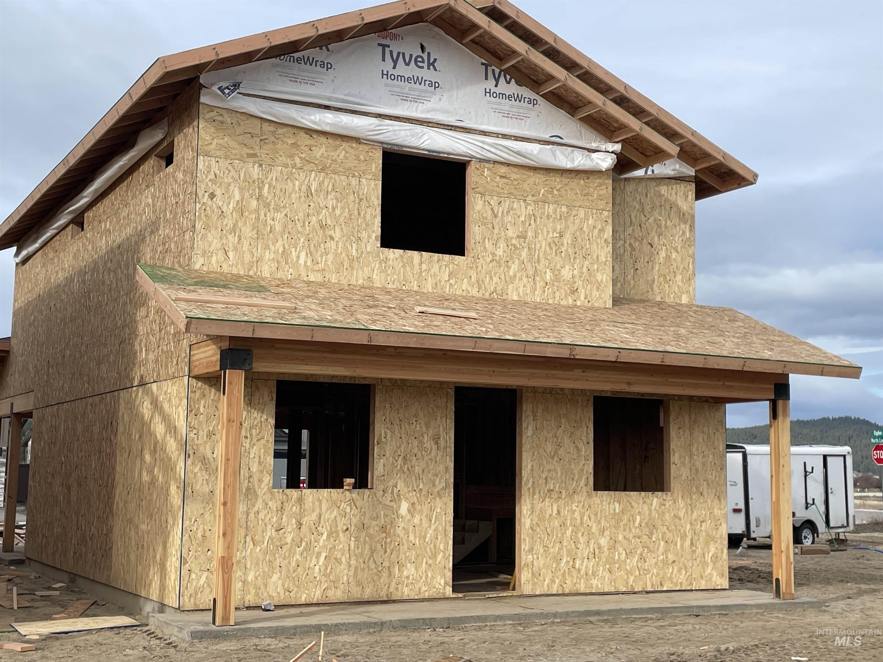 12 North Creek Way, Cascade, Idaho 83611, 3 Bedrooms, 3 Bathrooms, Residential For Sale, Price $549,000,MLS 98966823