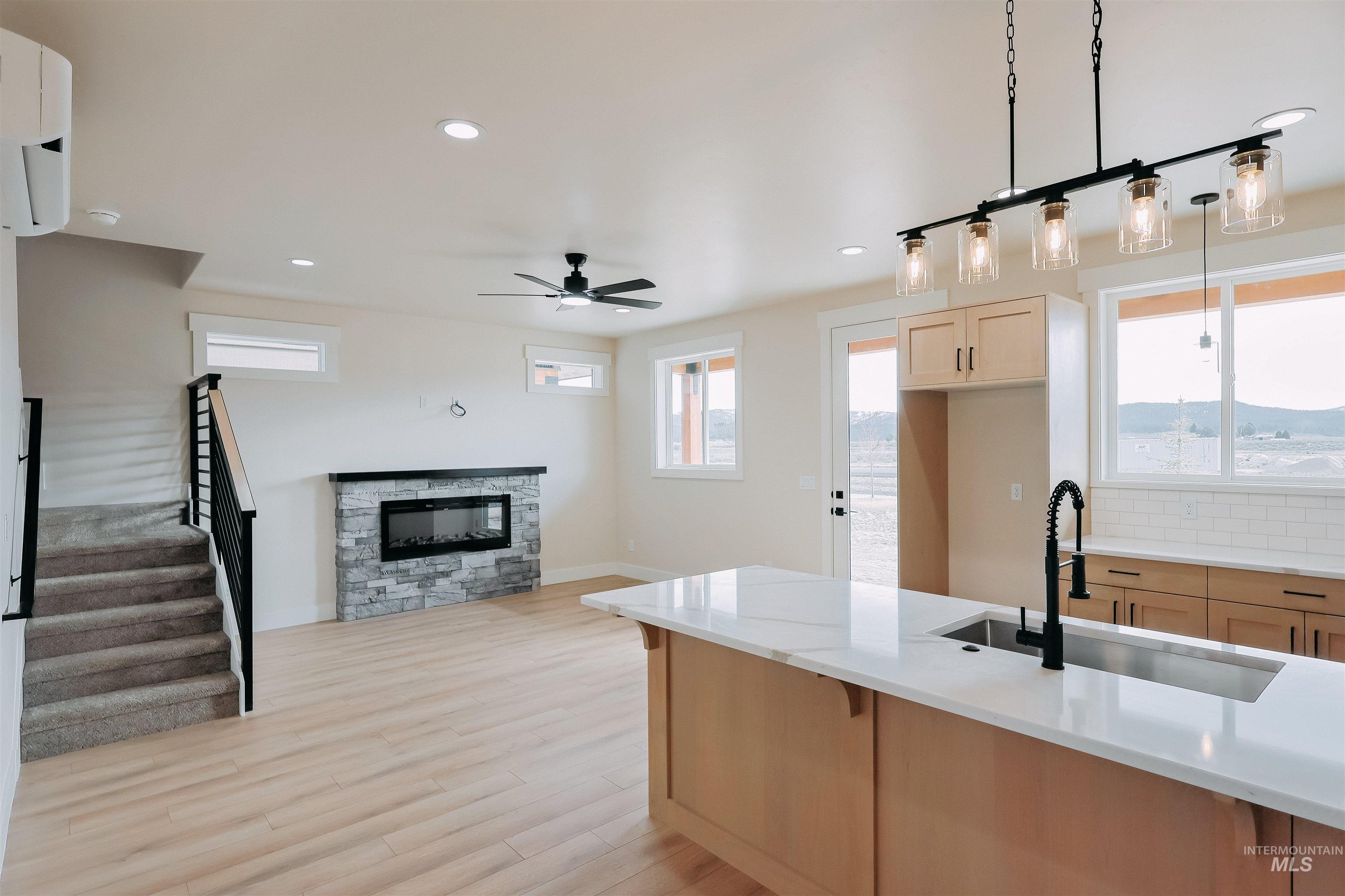 12 North Creek Way, Cascade, Idaho 83611, 3 Bedrooms, 3 Bathrooms, Residential For Sale, Price $549,000, 98966823