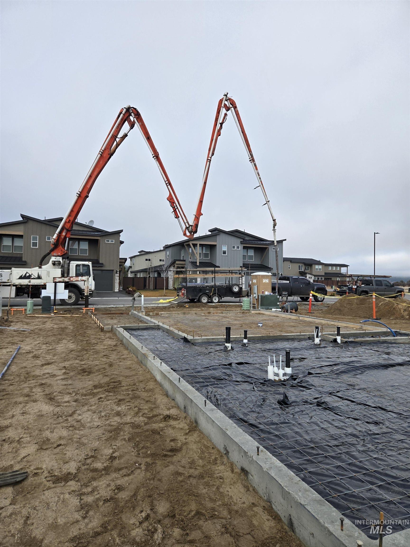 12 North Creek Way, Cascade, Idaho 83611, 3 Bedrooms, 3 Bathrooms, Residential For Sale, Price $549,000,MLS 98966823