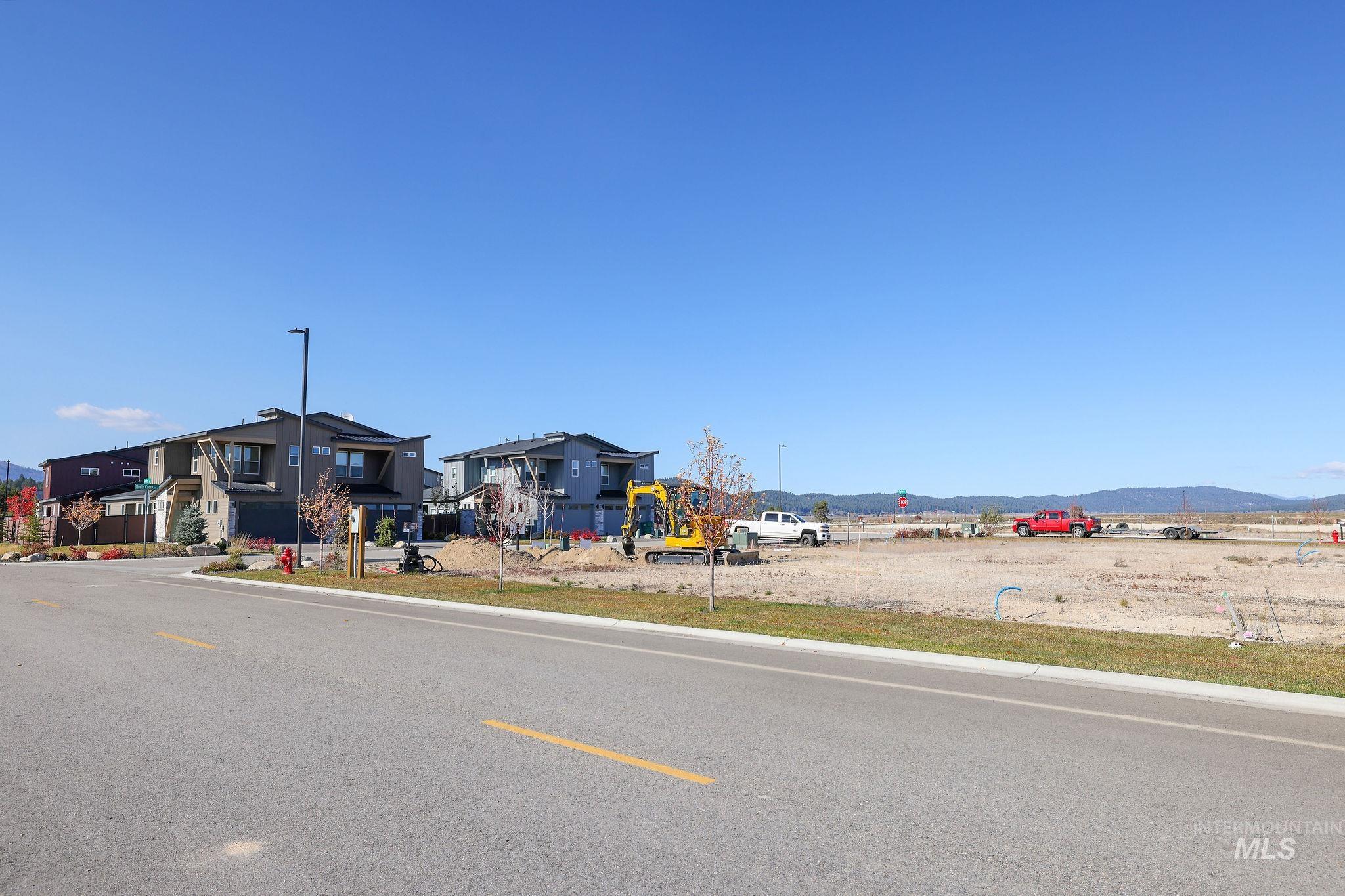 12 North Creek Way, Cascade, Idaho 83611, 3 Bedrooms, 3 Bathrooms, Residential For Sale, Price $549,000,MLS 98966823