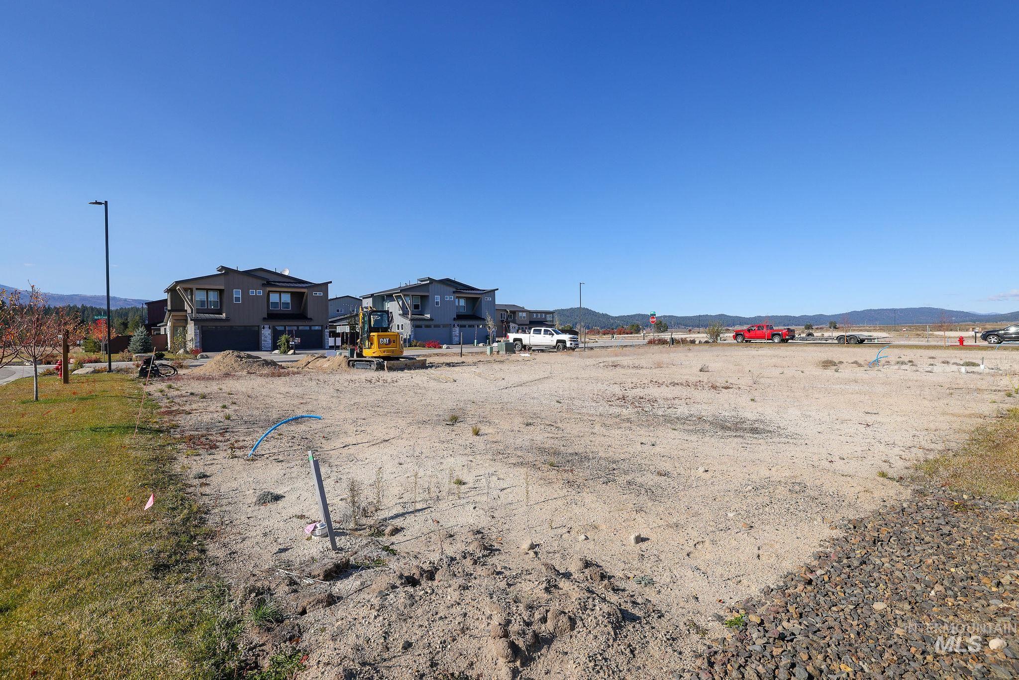 12 North Creek Way, Cascade, Idaho 83611, 3 Bedrooms, 3 Bathrooms, Residential For Sale, Price $549,000,MLS 98966823