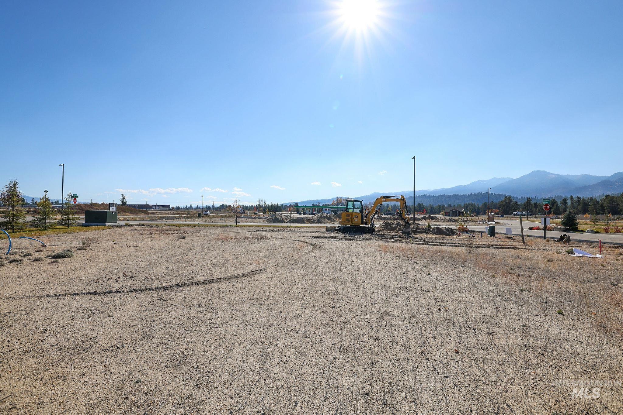 12 North Creek Way, Cascade, Idaho 83611, 3 Bedrooms, 3 Bathrooms, Residential For Sale, Price $549,000,MLS 98966823