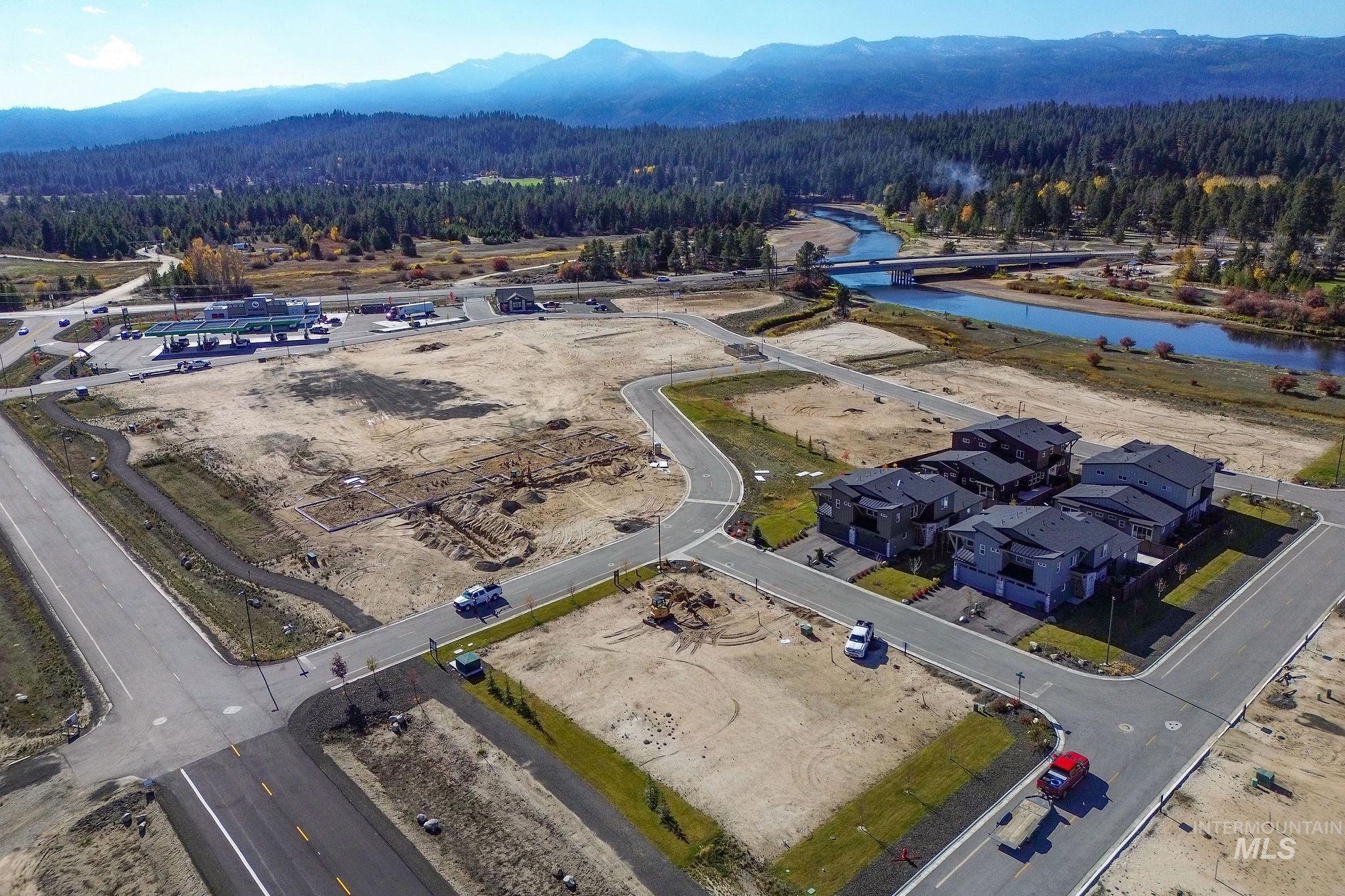 12 North Creek Way, Cascade, Idaho 83611, 3 Bedrooms, 3 Bathrooms, Residential For Sale, Price $549,000,MLS 98966823