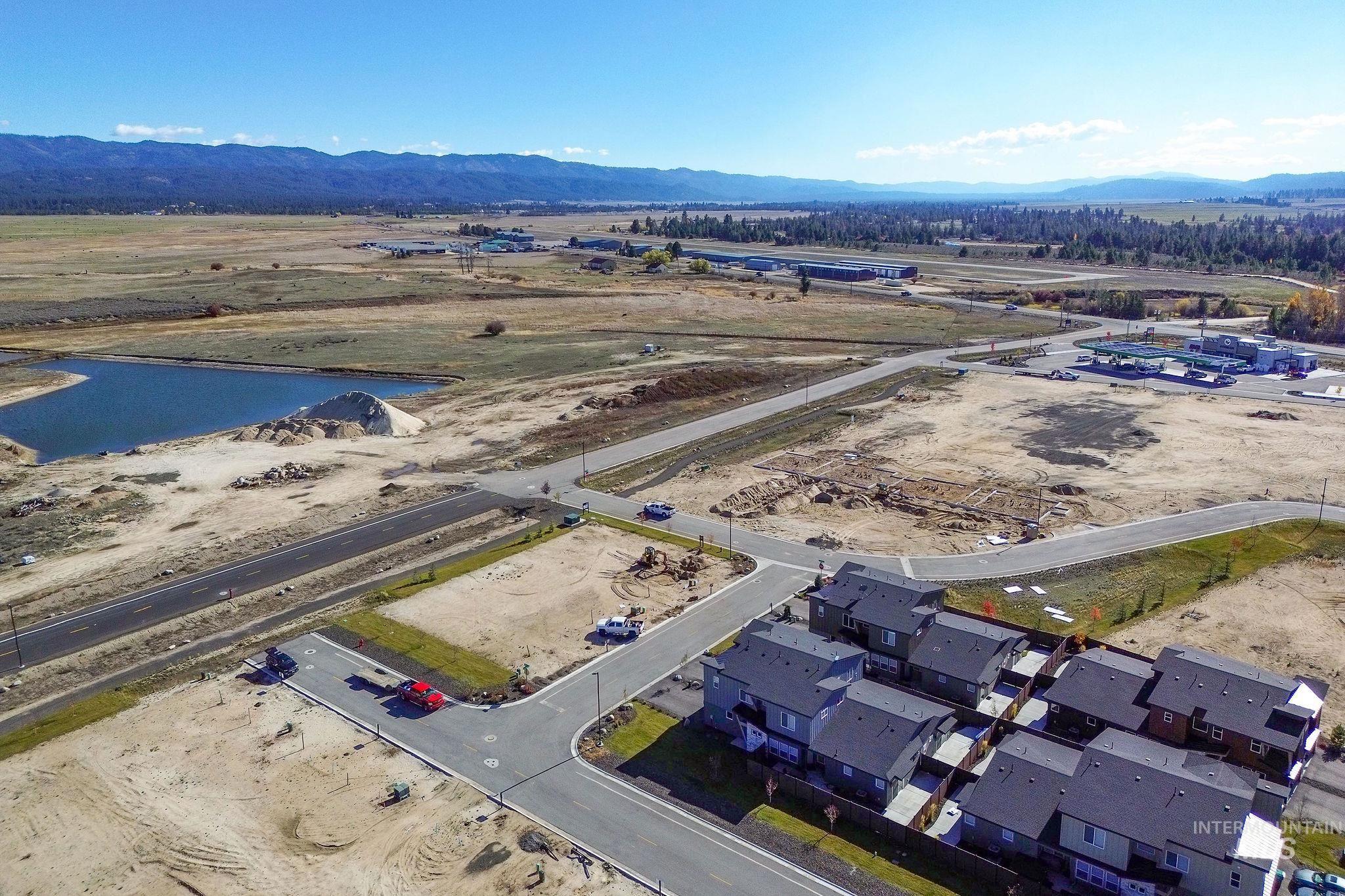 12 North Creek Way, Cascade, Idaho 83611, 3 Bedrooms, 3 Bathrooms, Residential For Sale, Price $549,000,MLS 98966823