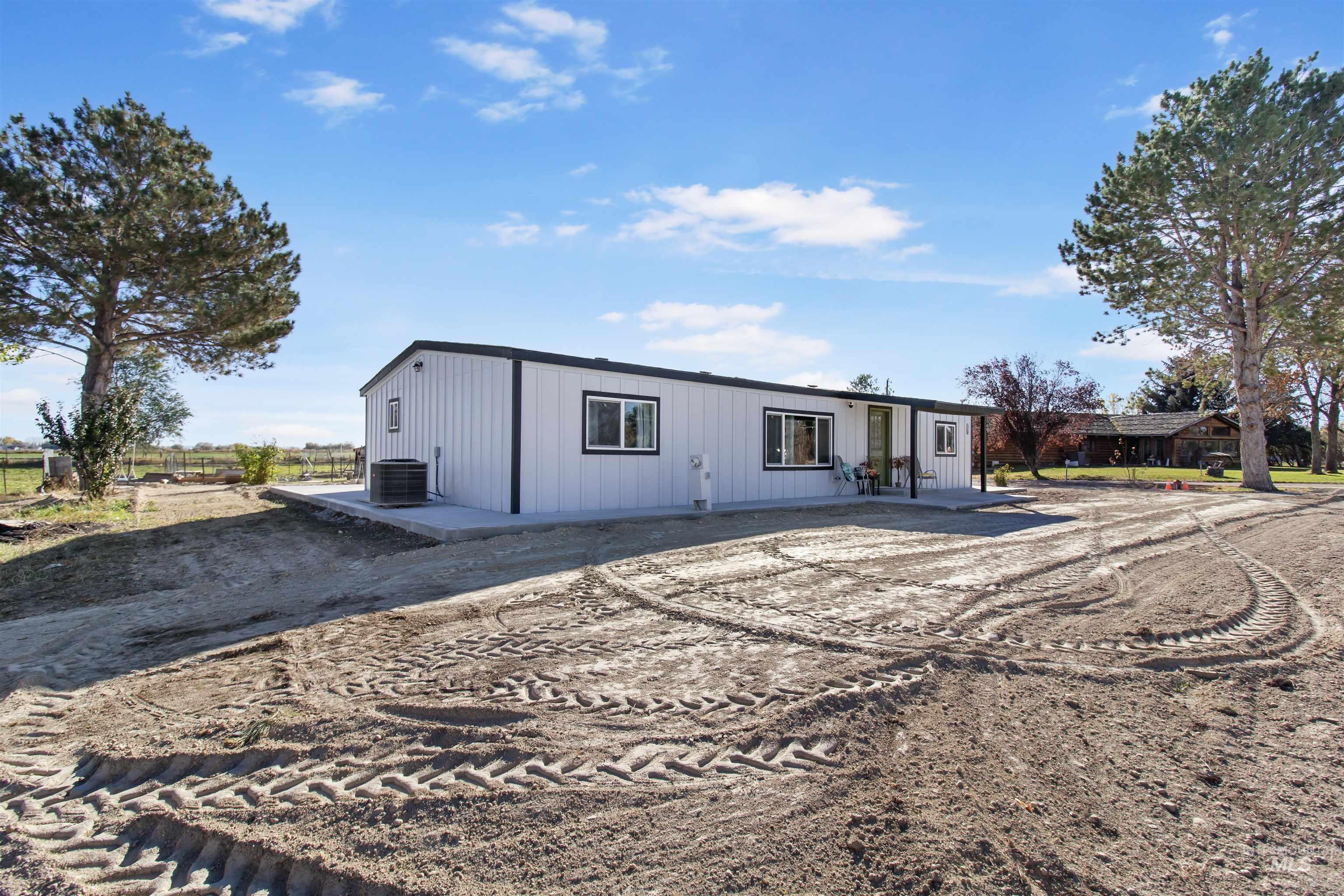 3582 N 3230 E, Kimberly, Idaho 83341, 3 Bedrooms, 2 Bathrooms, Residential For Sale, Price $415,000,MLS 98966858