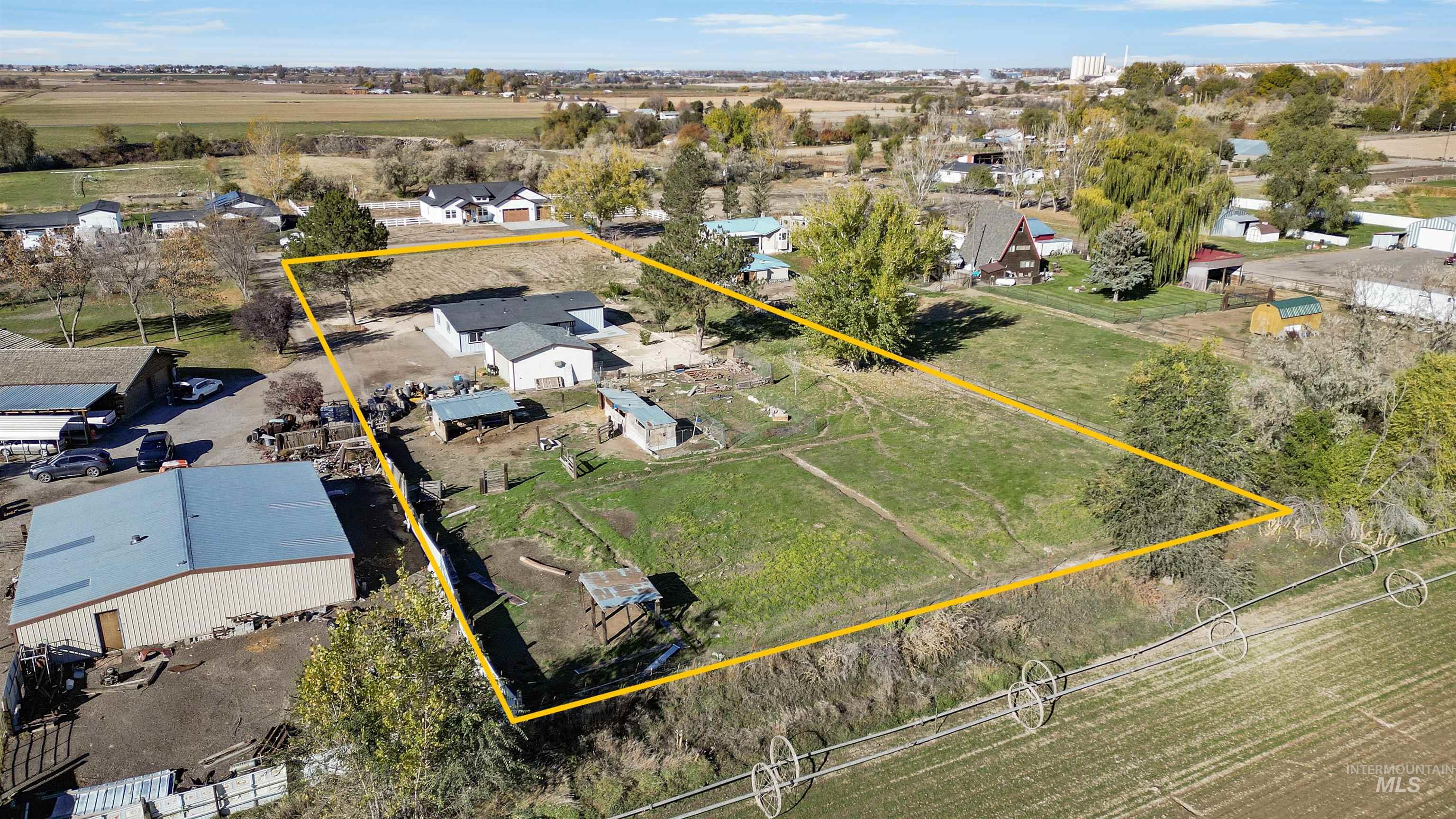 3582 N 3230 E, Kimberly, Idaho 83341, 3 Bedrooms, 2 Bathrooms, Residential For Sale, Price $415,000,MLS 98966858